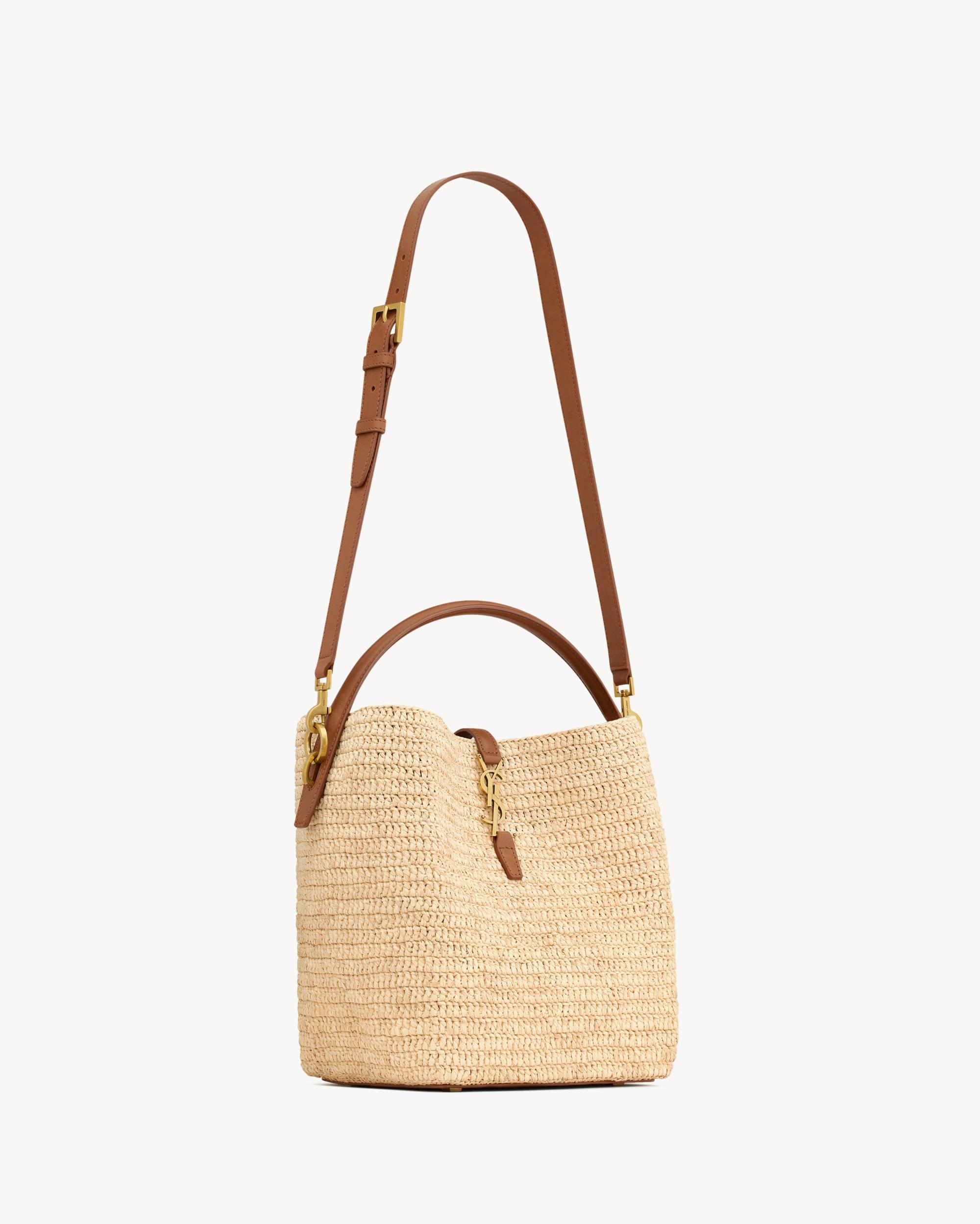 LE 37 in woven raffia and vegetable-tanned leather Product Image