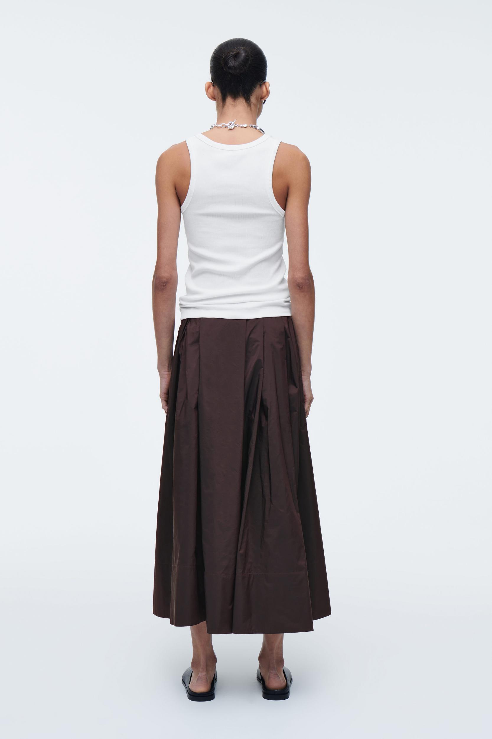 VOLUMINOUS PLEATED CULOTTES Product Image
