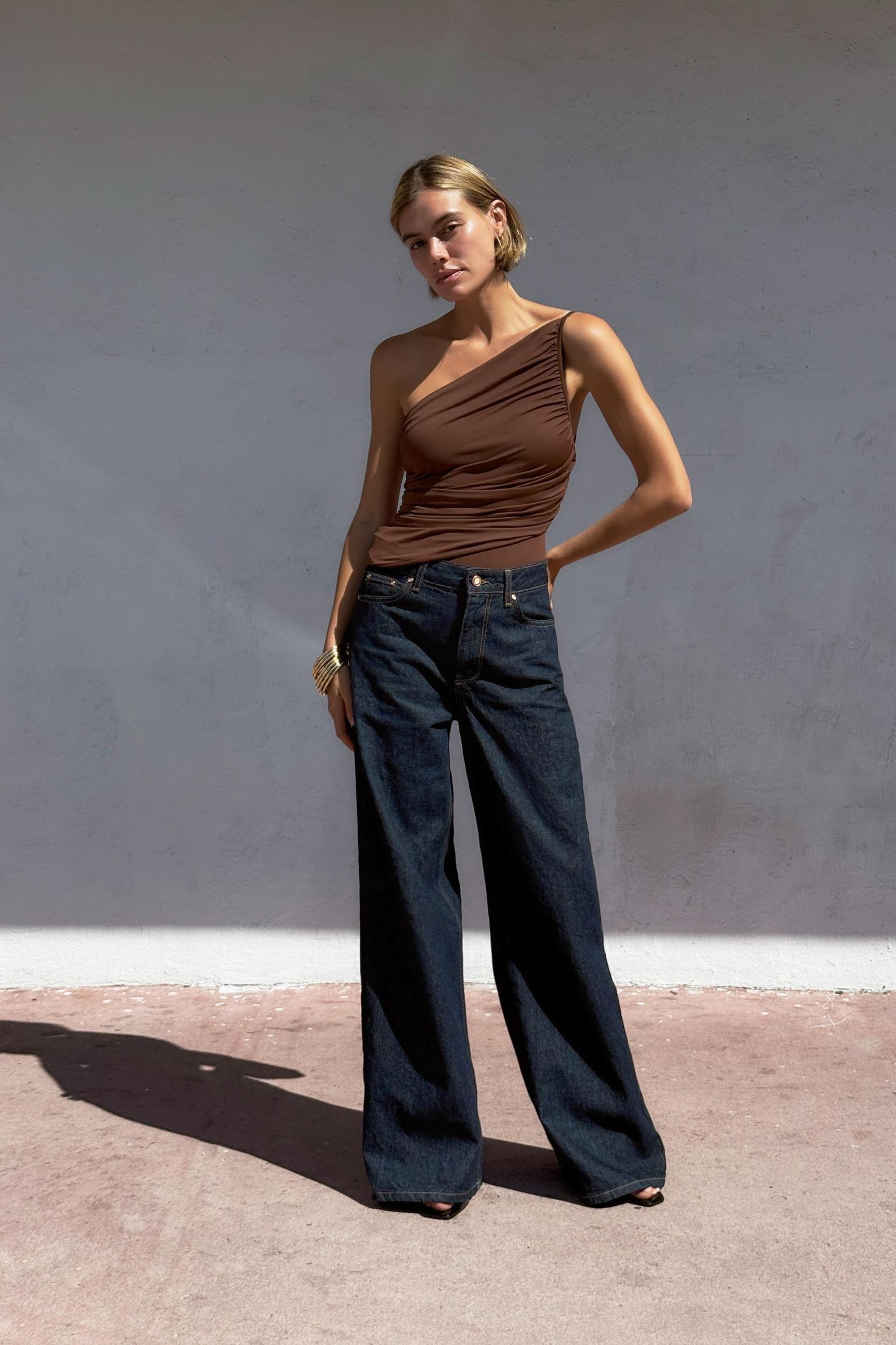 RUCHED ASYMMETRIC TOP Product Image