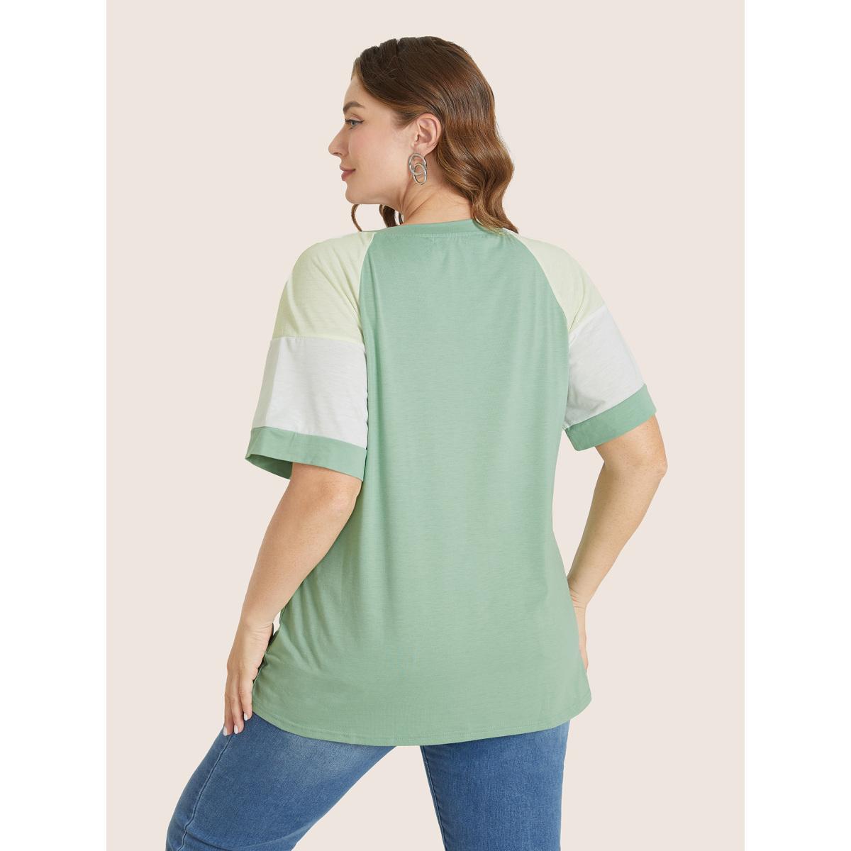 Plus Size Colorblock Contrast Crew Neck Raglan Sleeve T-shirt Mint Women Leisure Contrast Colorblock Casual T-shirts BloomChic 10/M Product Image