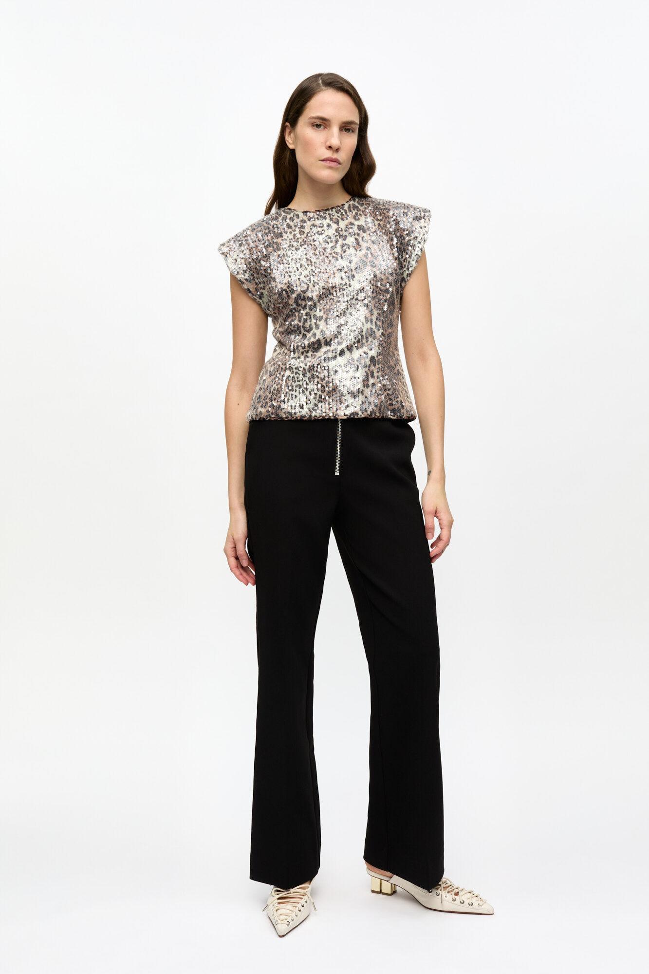 Leopard Printed Stretch Sequins Blouse Product Image