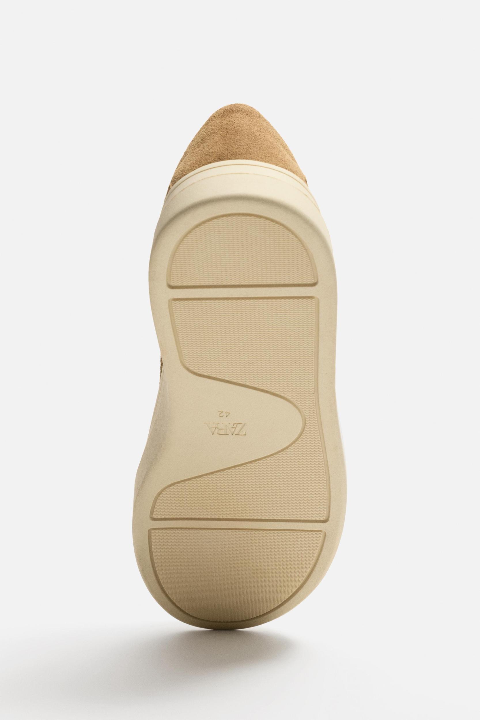 CASUAL LEATHER SNEAKERS Product Image