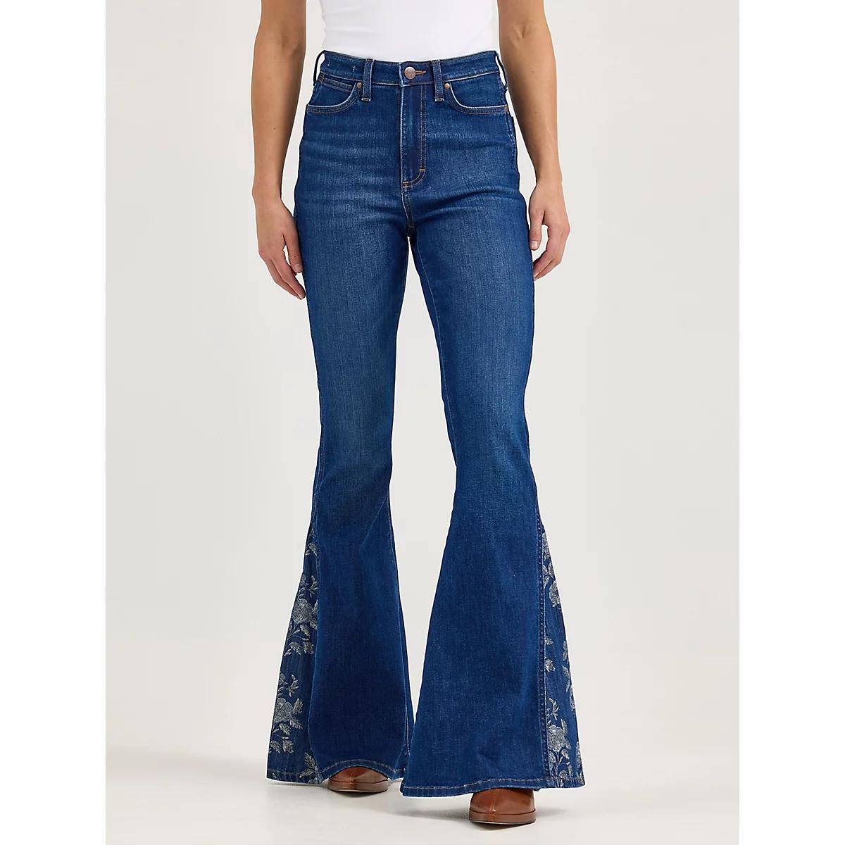 Women's Wrangler Retro® Bailey High Rise Pieced Trumpet Flare Jean in Melody Product Image