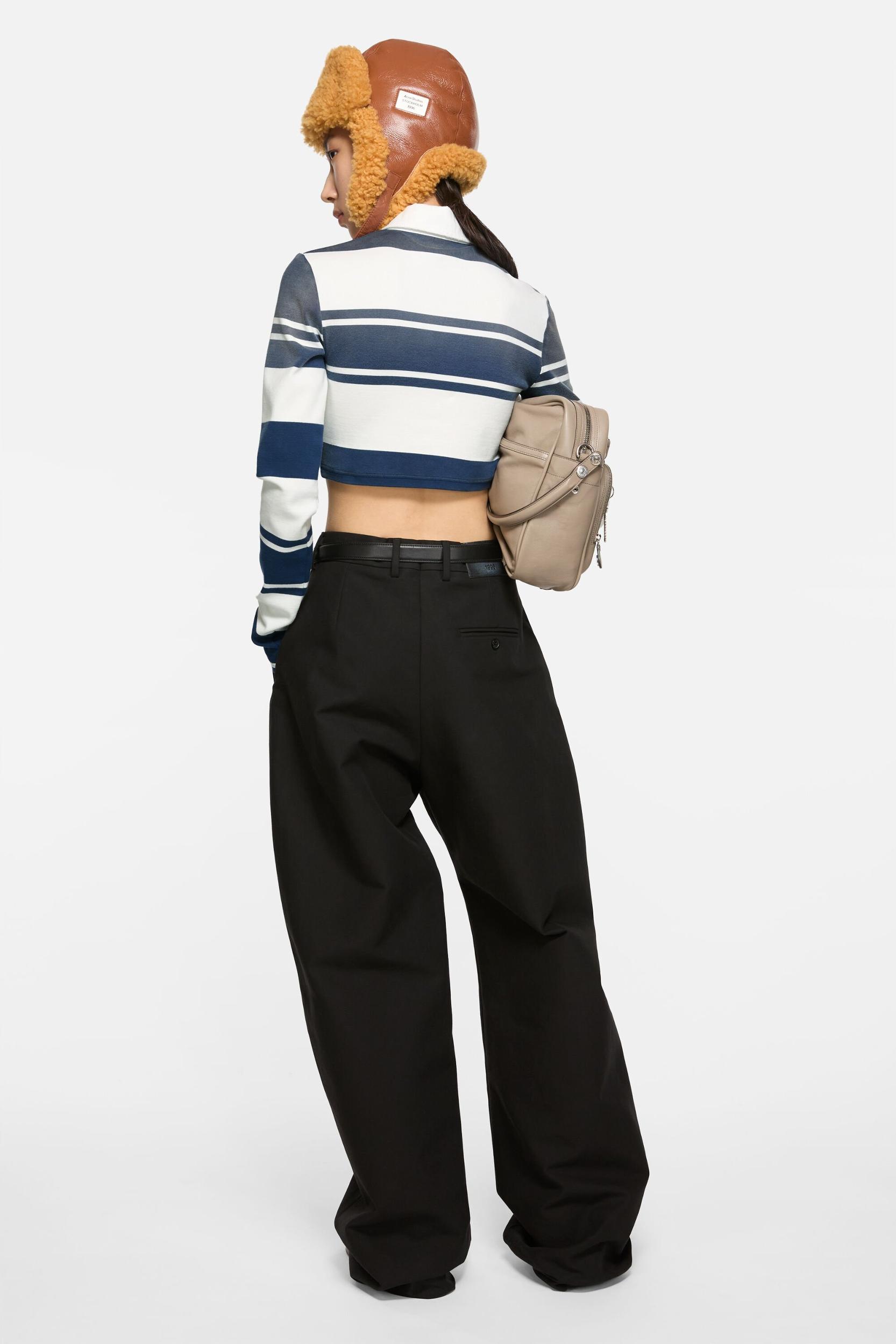 Cropped long sleeve polo Product Image