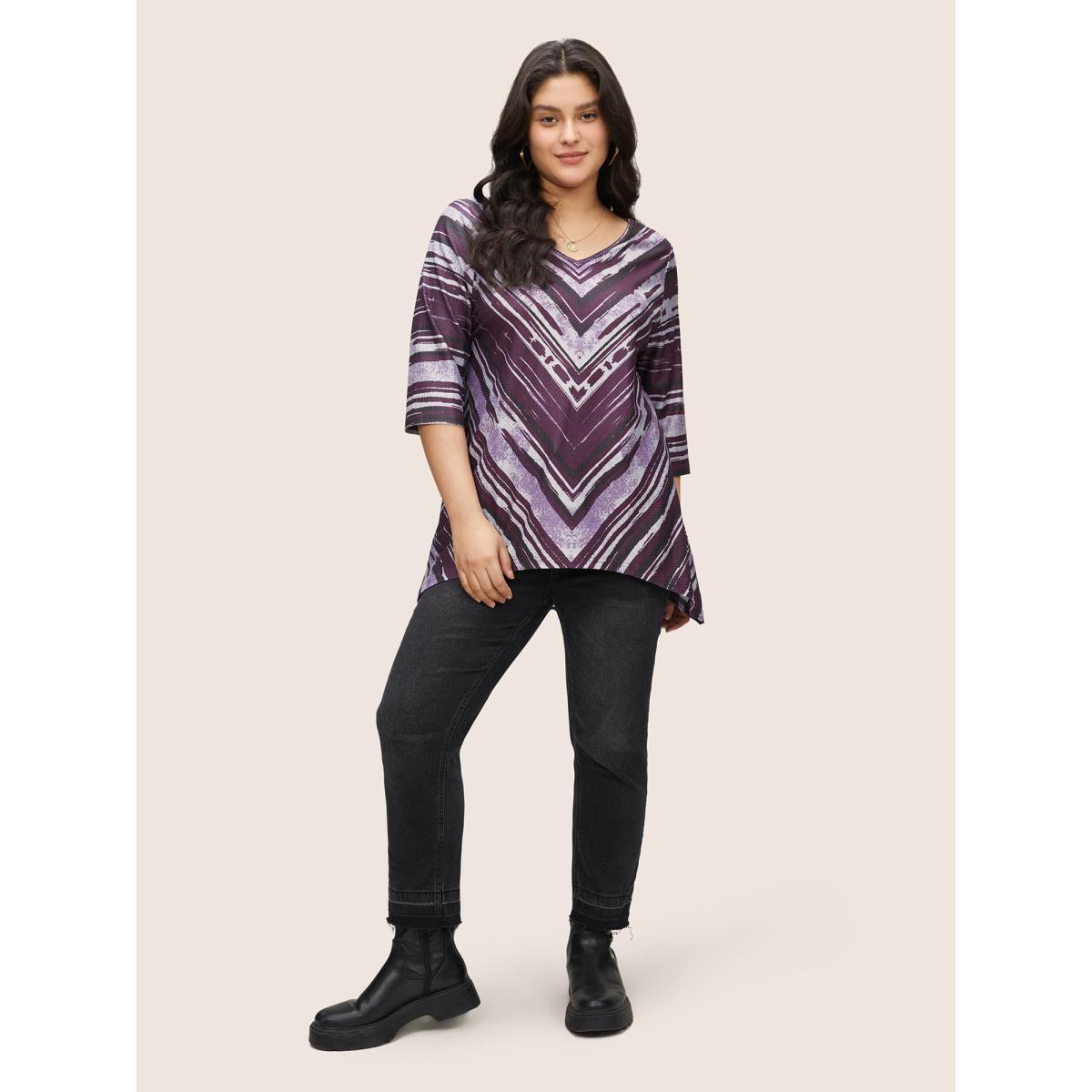 Plus Size Contrast Striped V Neck Asymmetrical Hem T-shirt Heather Women Casual Contrast Striped V-neck Everyday T-shirts BloomChic 12/L Product Image