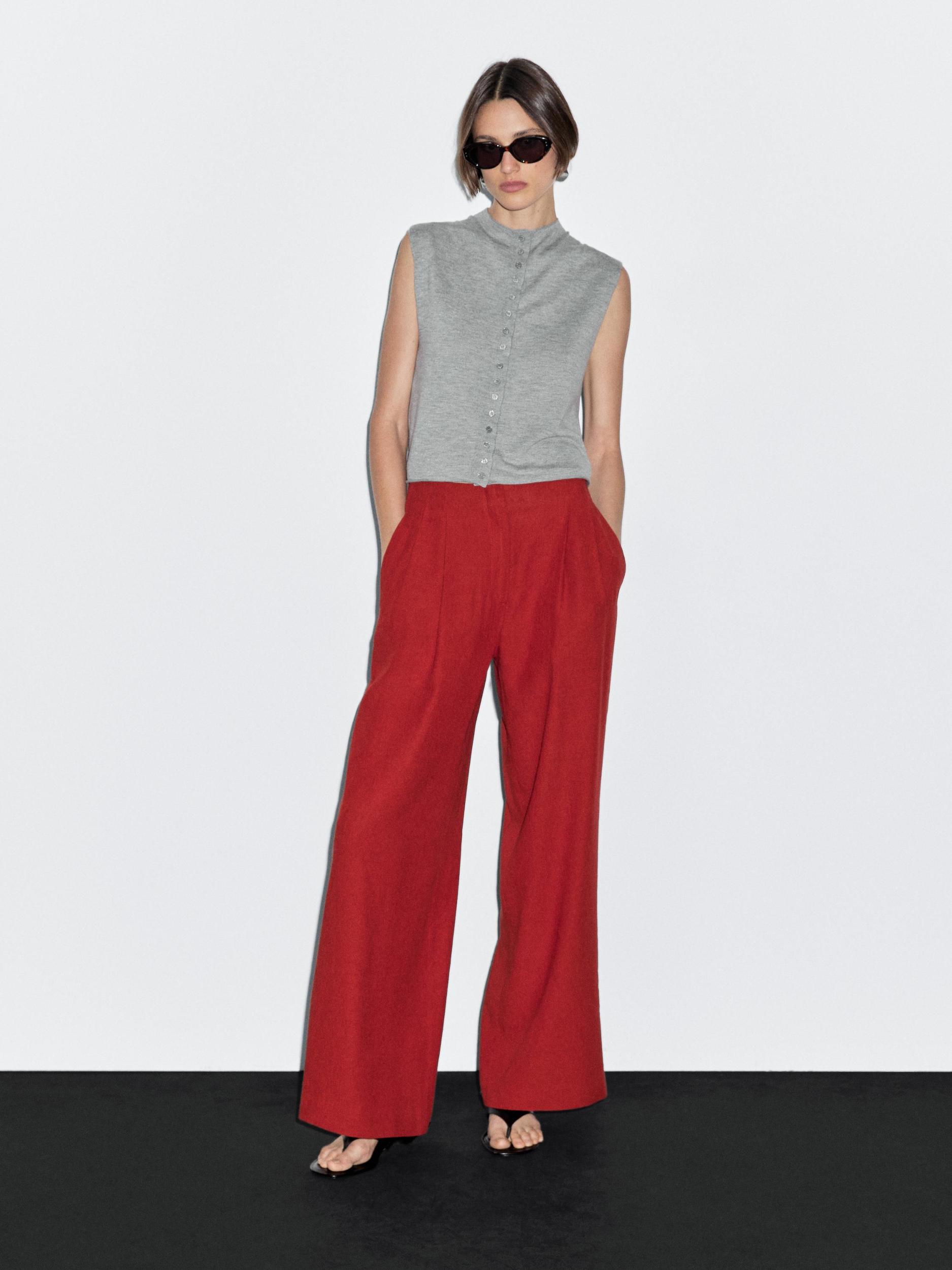 Cropped wool blend knit vest Product Image