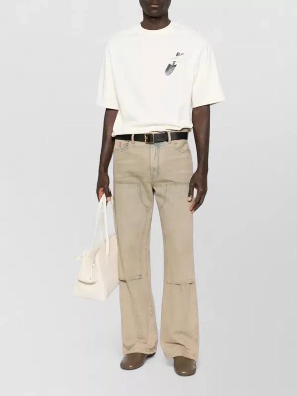 JACQUEMUS Graphic Print Crew Neck Short Sleeve T-shirt In White Product Image