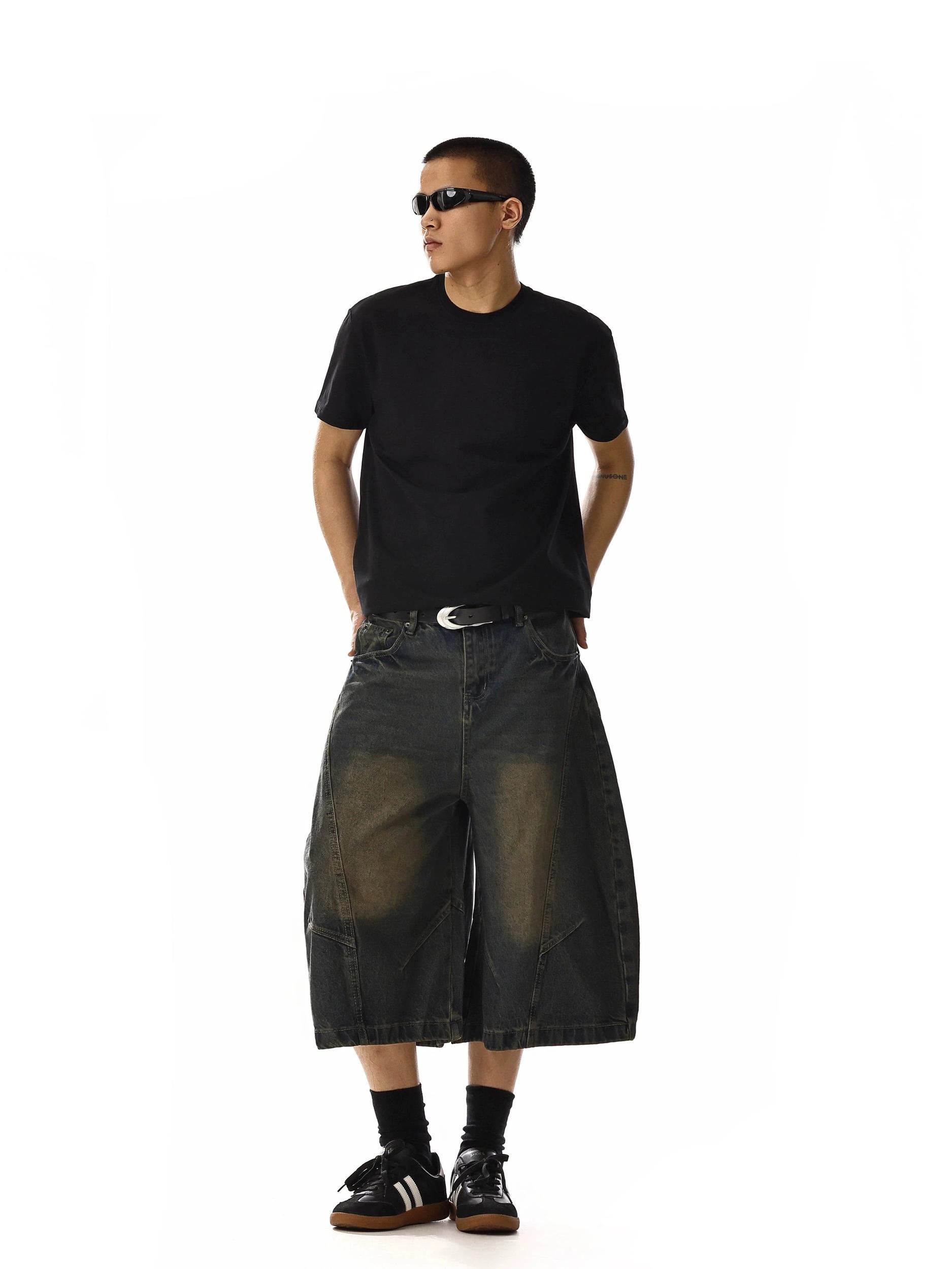 RT No. 18162 RECONSTRUCTED DENIM SHORTS Product Image