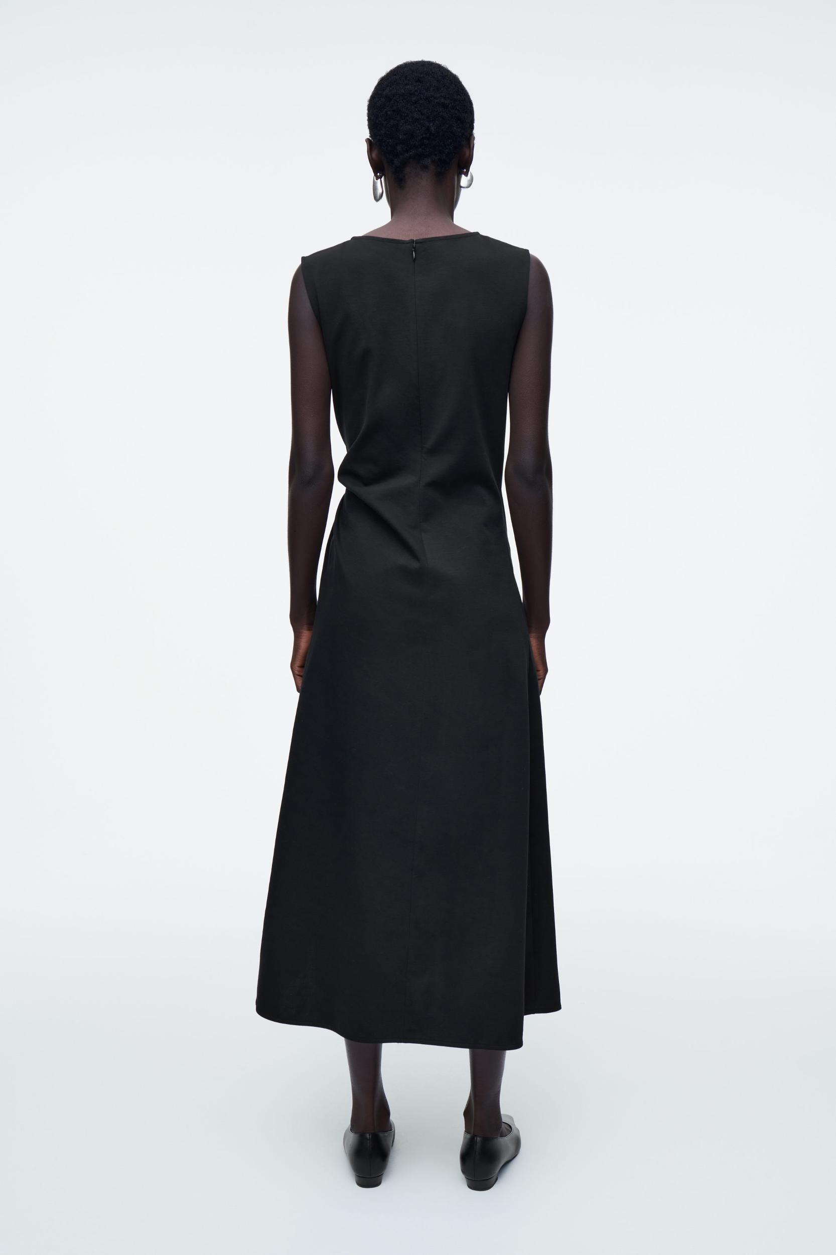 TWIST-DETAIL MIDI DRESS Product Image