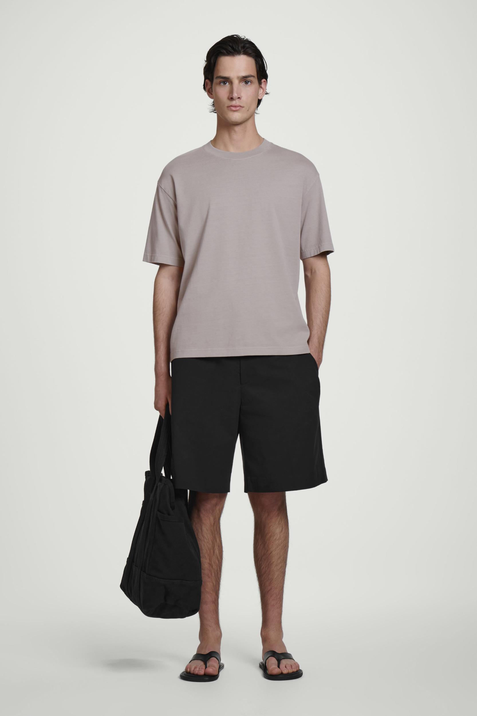 RELAXED LIGHTWEIGHT COTTON TSHIRT Product Image