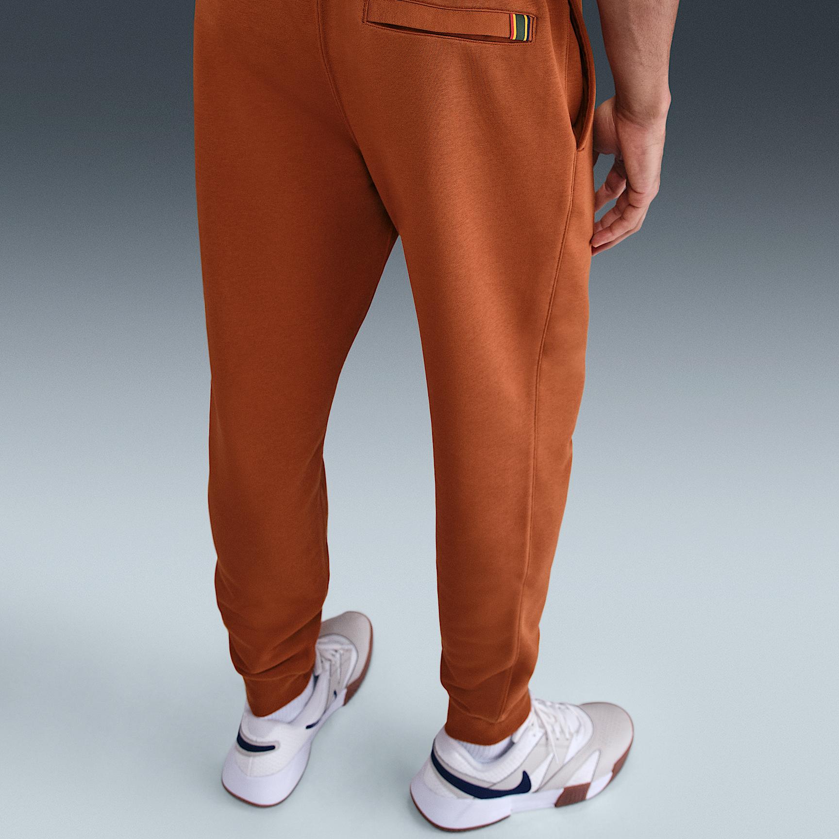 NikeCourt Heritage Men's Dri-FIT Fleece Tennis Joggers Product Image