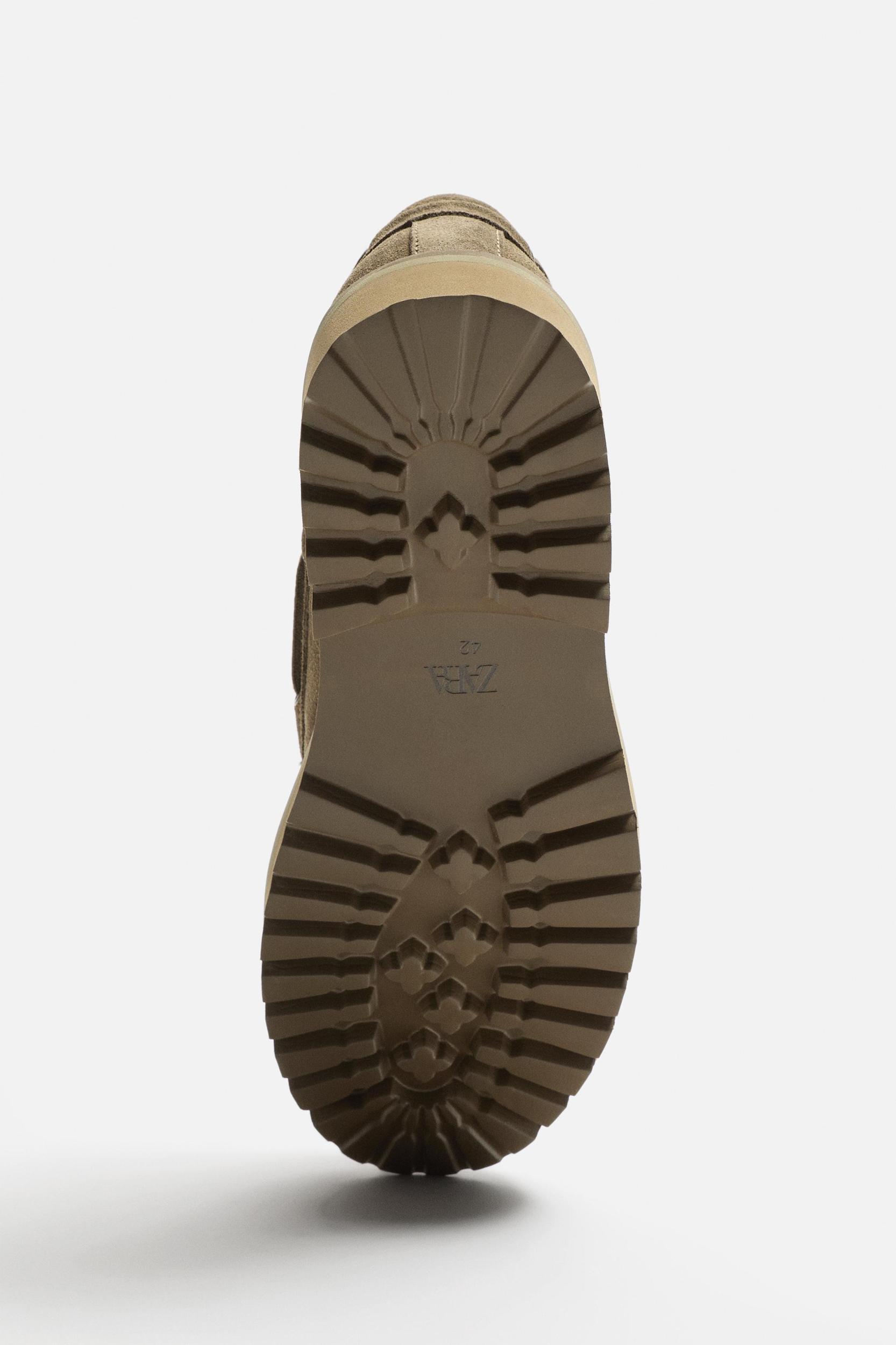 LEATHER BOAT SHOES Product Image