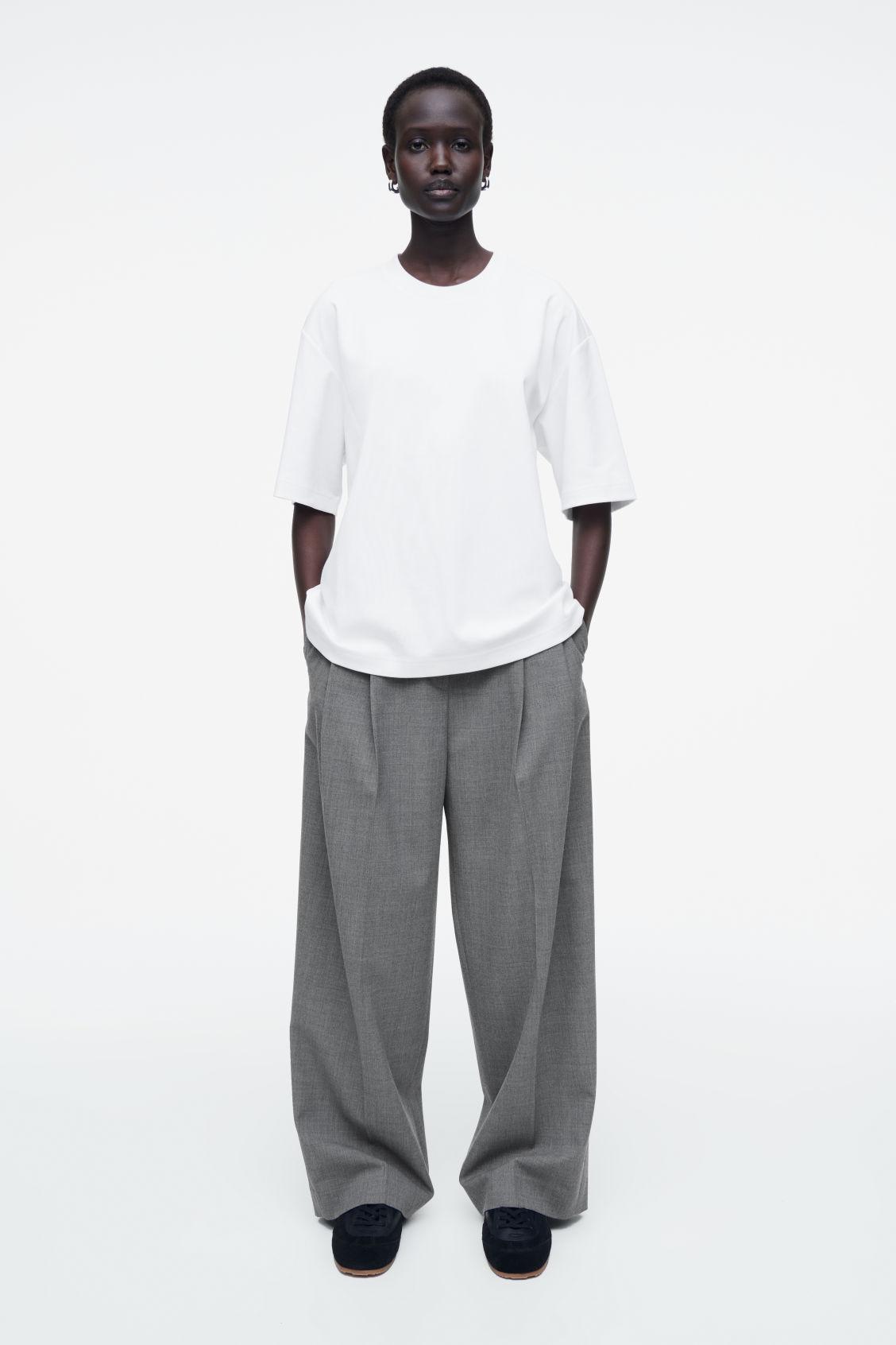 OVERSIZED COTTON T-SHIRT Product Image