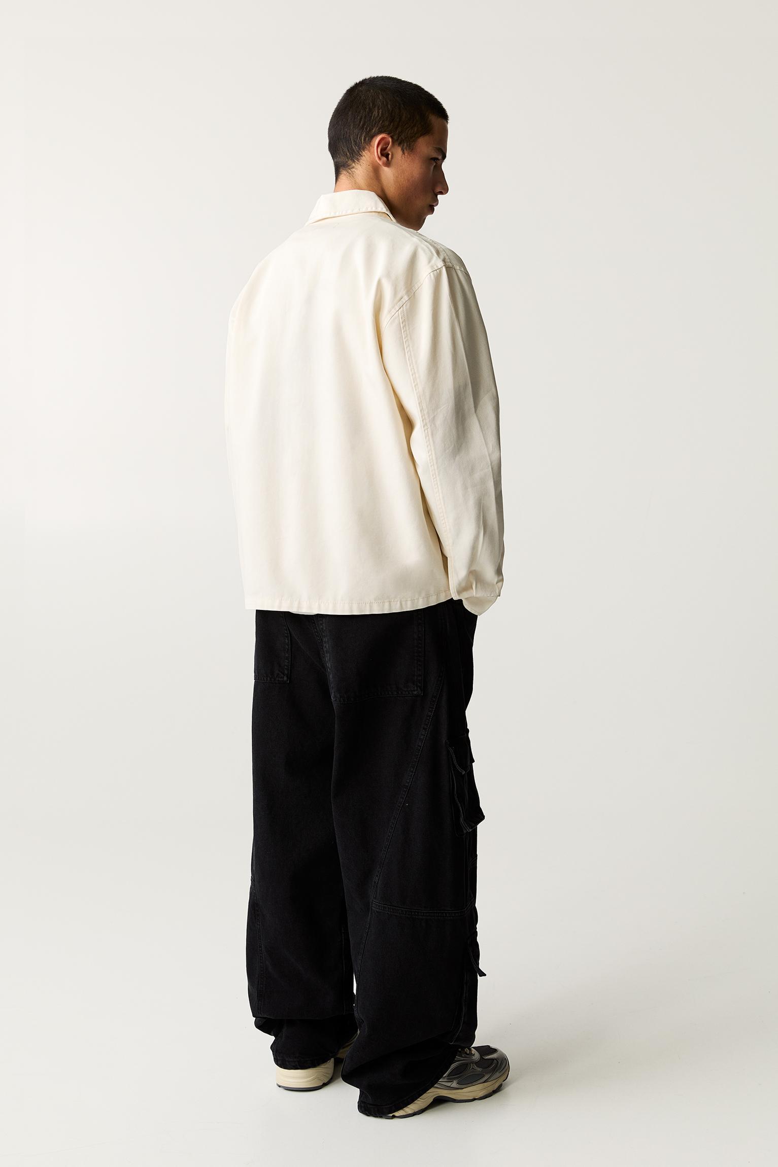 Shirt with front pockets Product Image