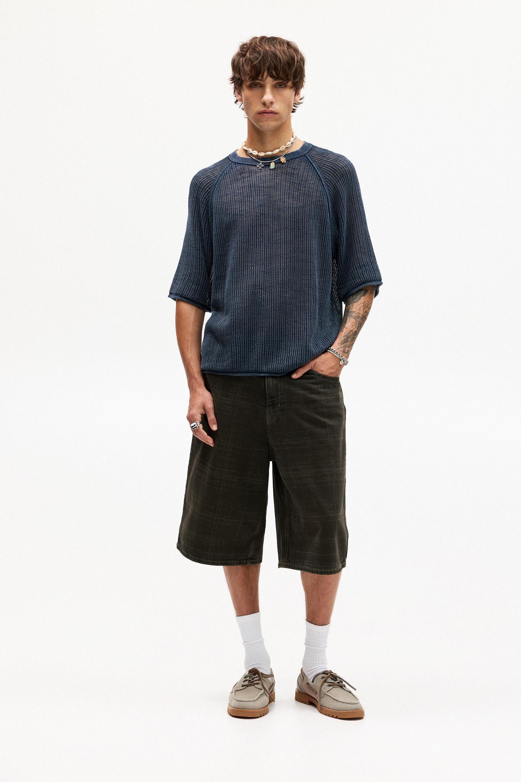 Short sleeve knit T-shirt Product Image