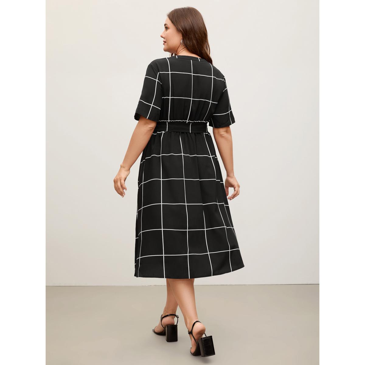 Plus Size Checkered Print Belted Pockets Midi Dress Black Women Office Belted Flat collar with V-notch Short sleeve Curvy BloomChic 14-16/1X Product Image