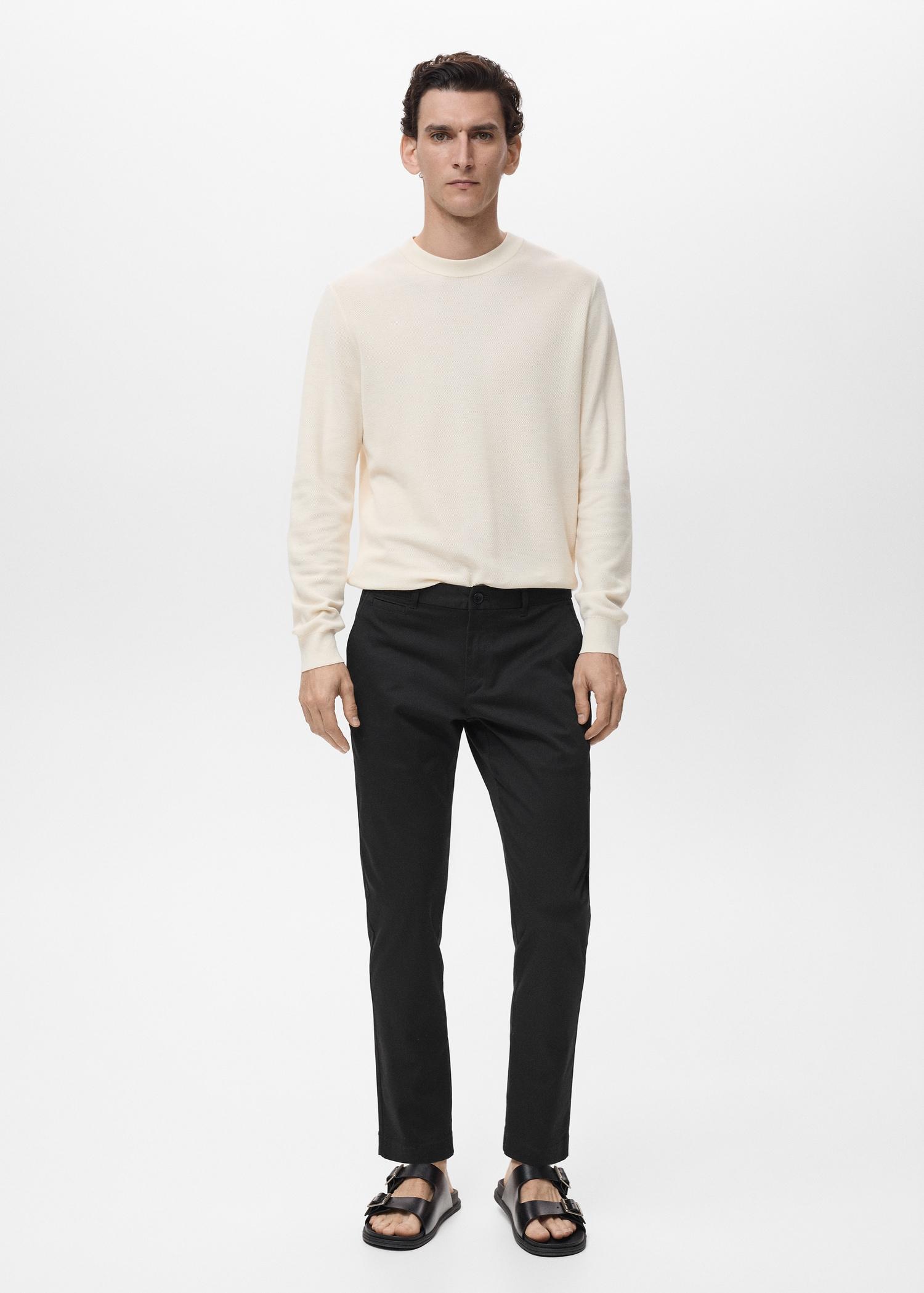 Prato cropped tapered chino pants - Men | MANGO USA Product Image