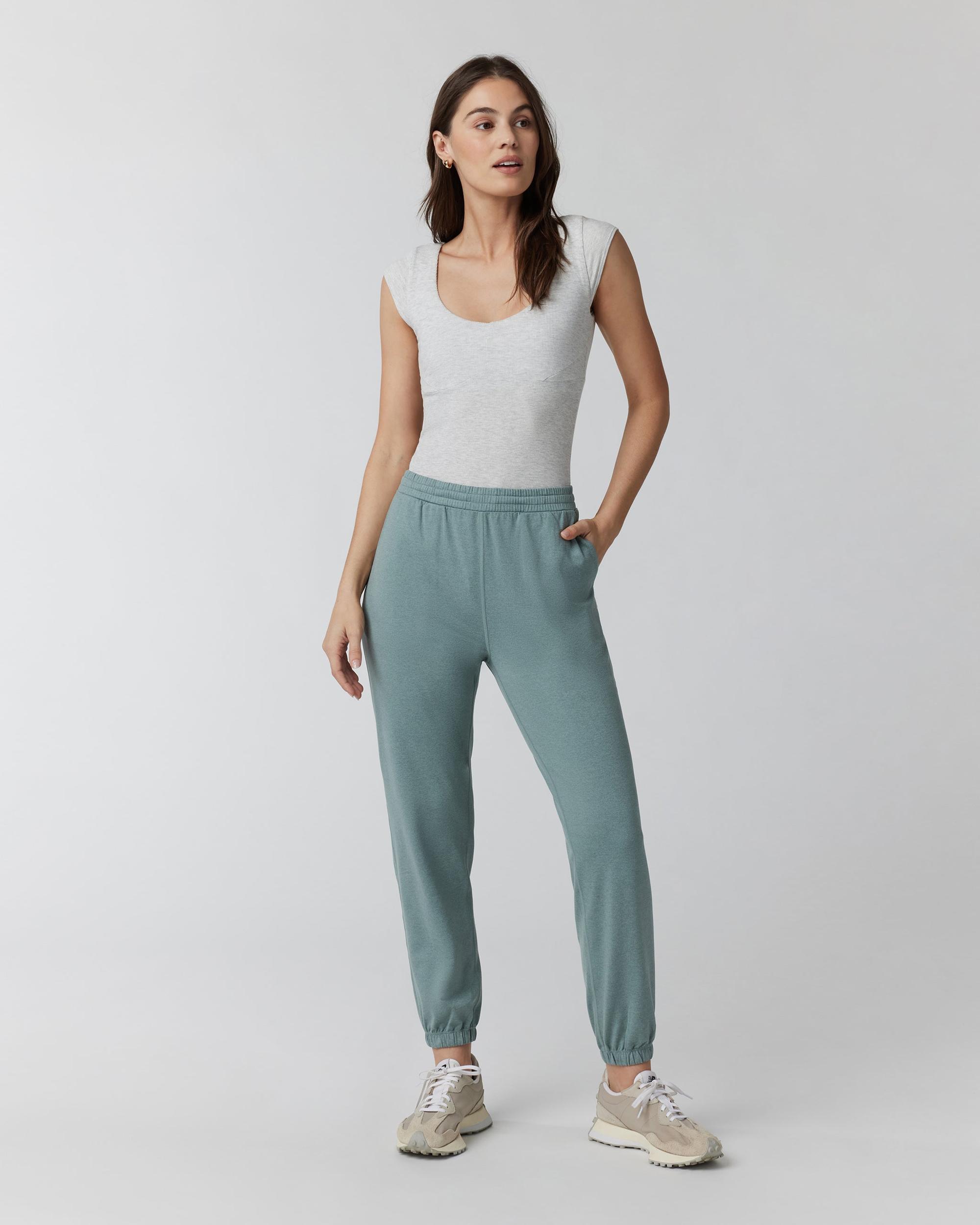 Sleeveless Cove V Neck Product Image