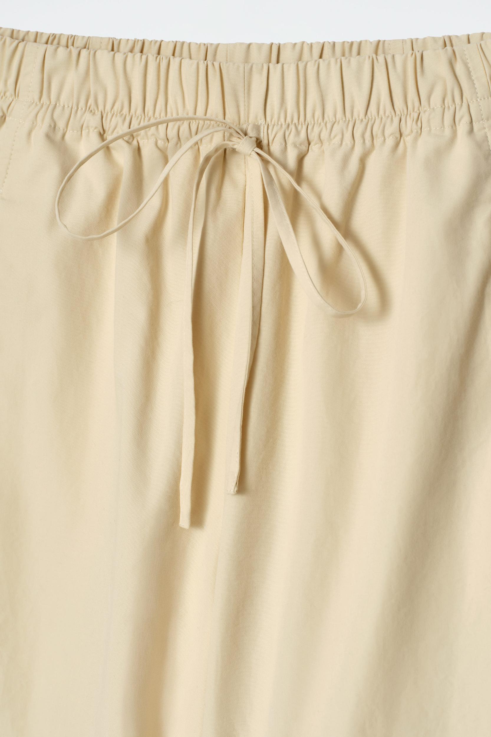 ELASTICATED BARREL-LEG PANTS Product Image