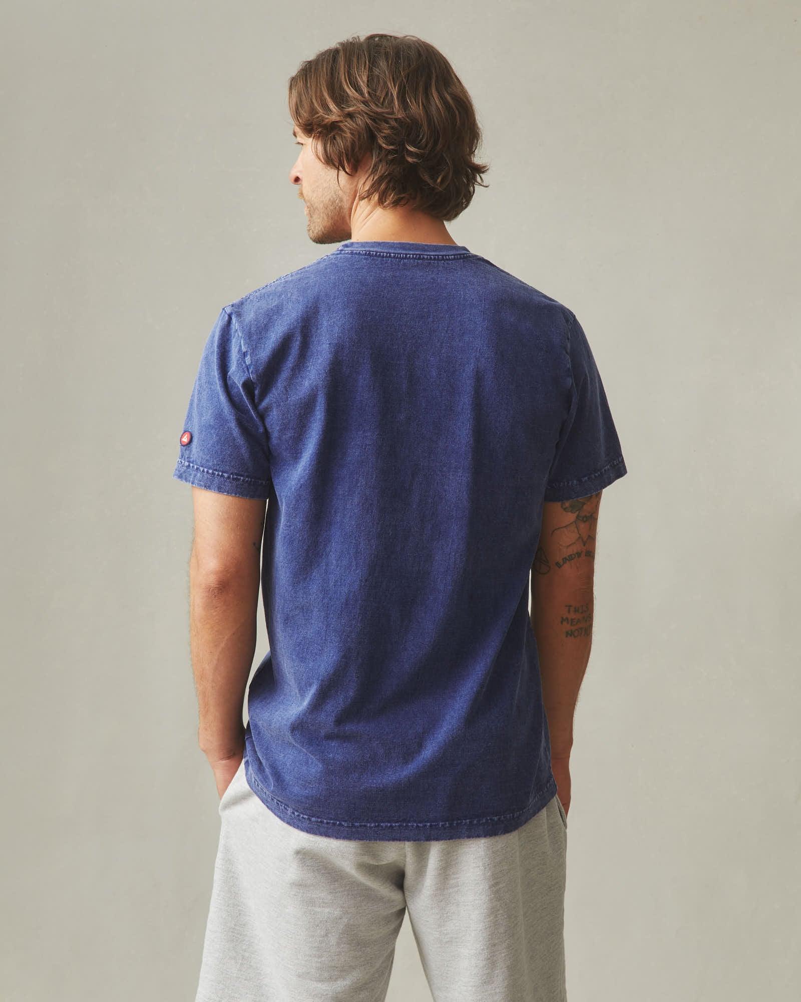 Men's Vintage Crew Tee - Mineral Wash Ocean Cavern Product Image