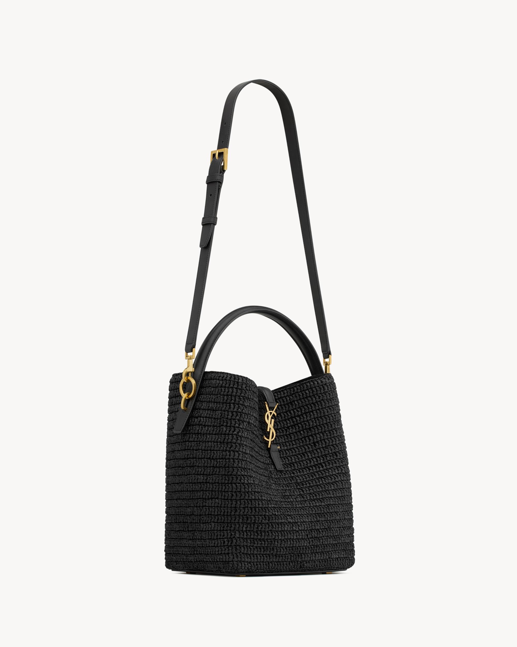 LE 37 in woven raffia and vegetable-tanned leather Product Image