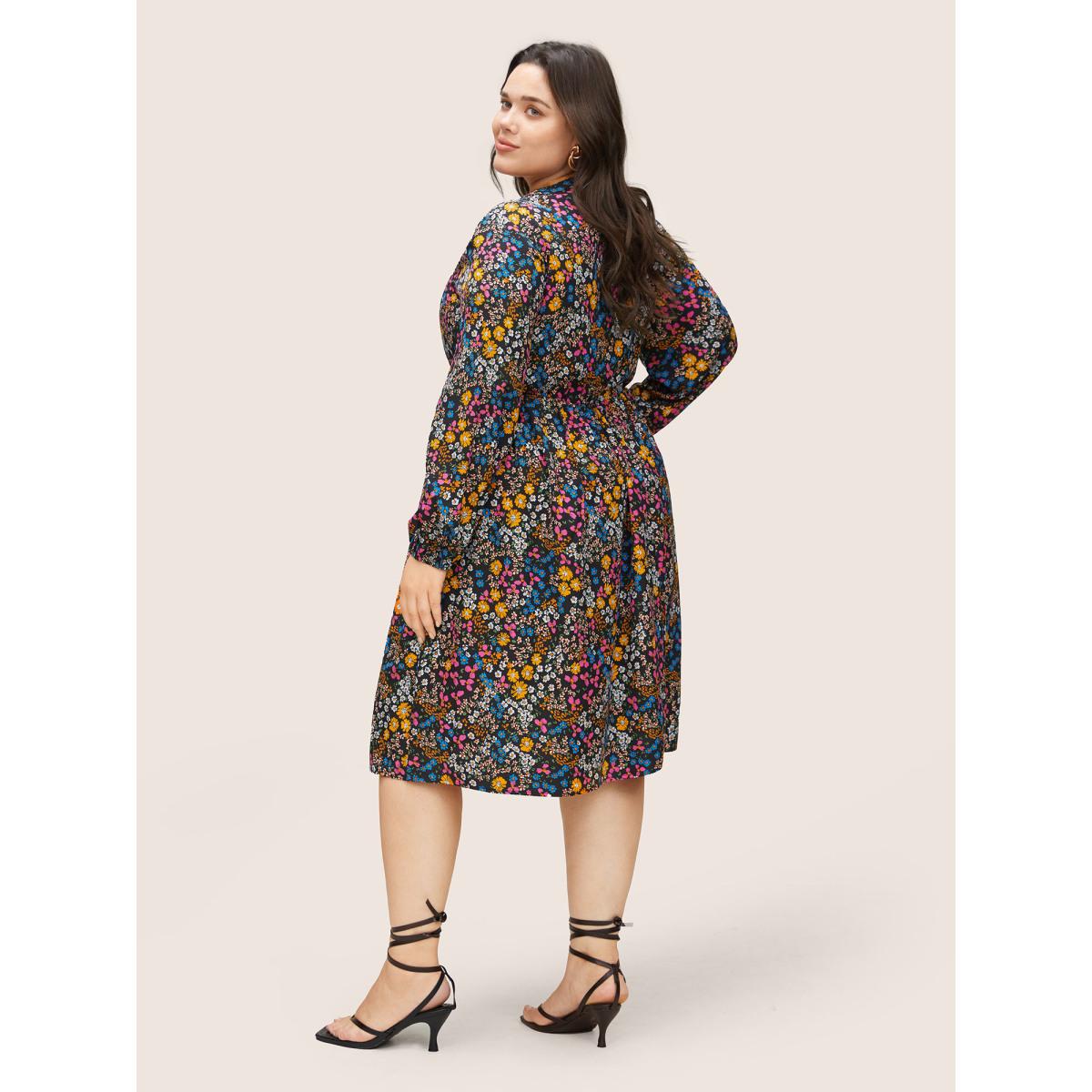Plus Size Ditsy Floral Notched Pocket Lantern Sleeve Dress Black Women Elegant Non Notched collar Long Sleeve Curvy Midi Dress BloomChic 14-16/1X Product Image