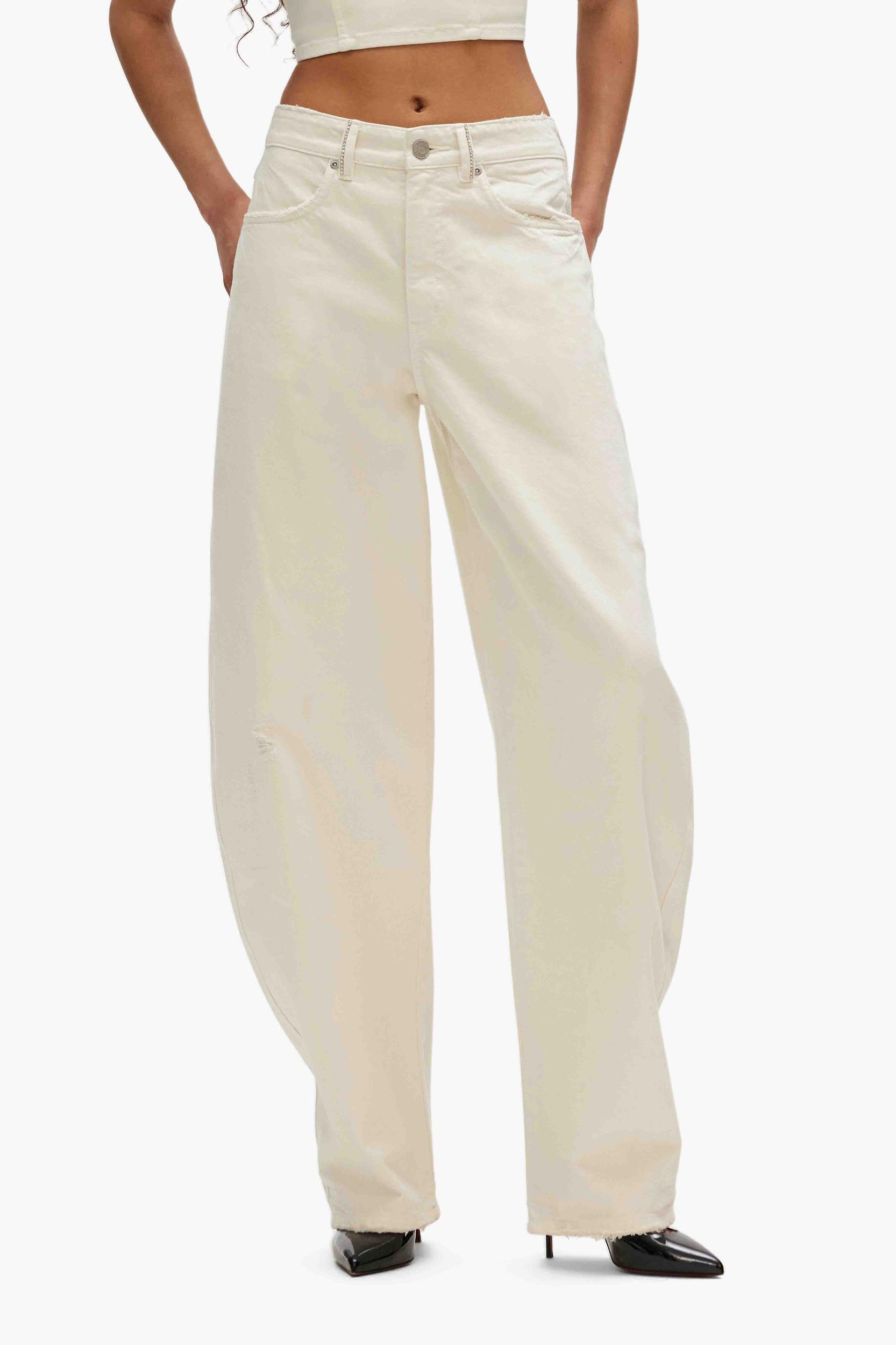 Barrel Fit Jean Female Product Image