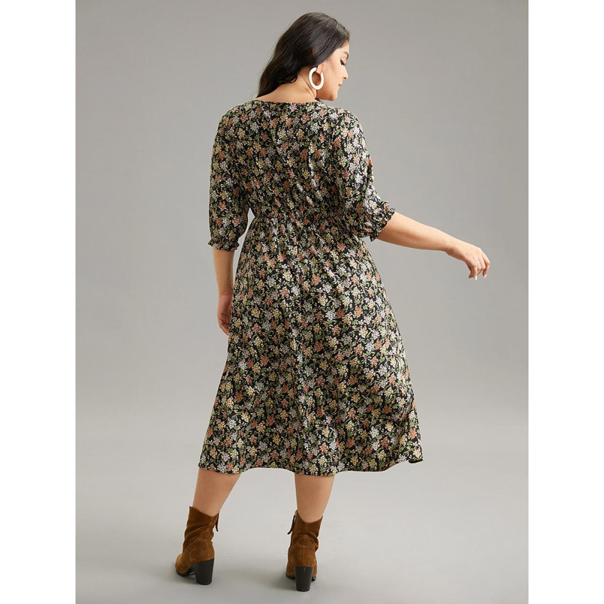 Plus Size Ditsy Floral Elastic Waist Pleated Dress Multicolor Women Vacation Printed Round Neck Elbow-length sleeve Curvy Midi Dress BloomChic 22-24/3X Product Image