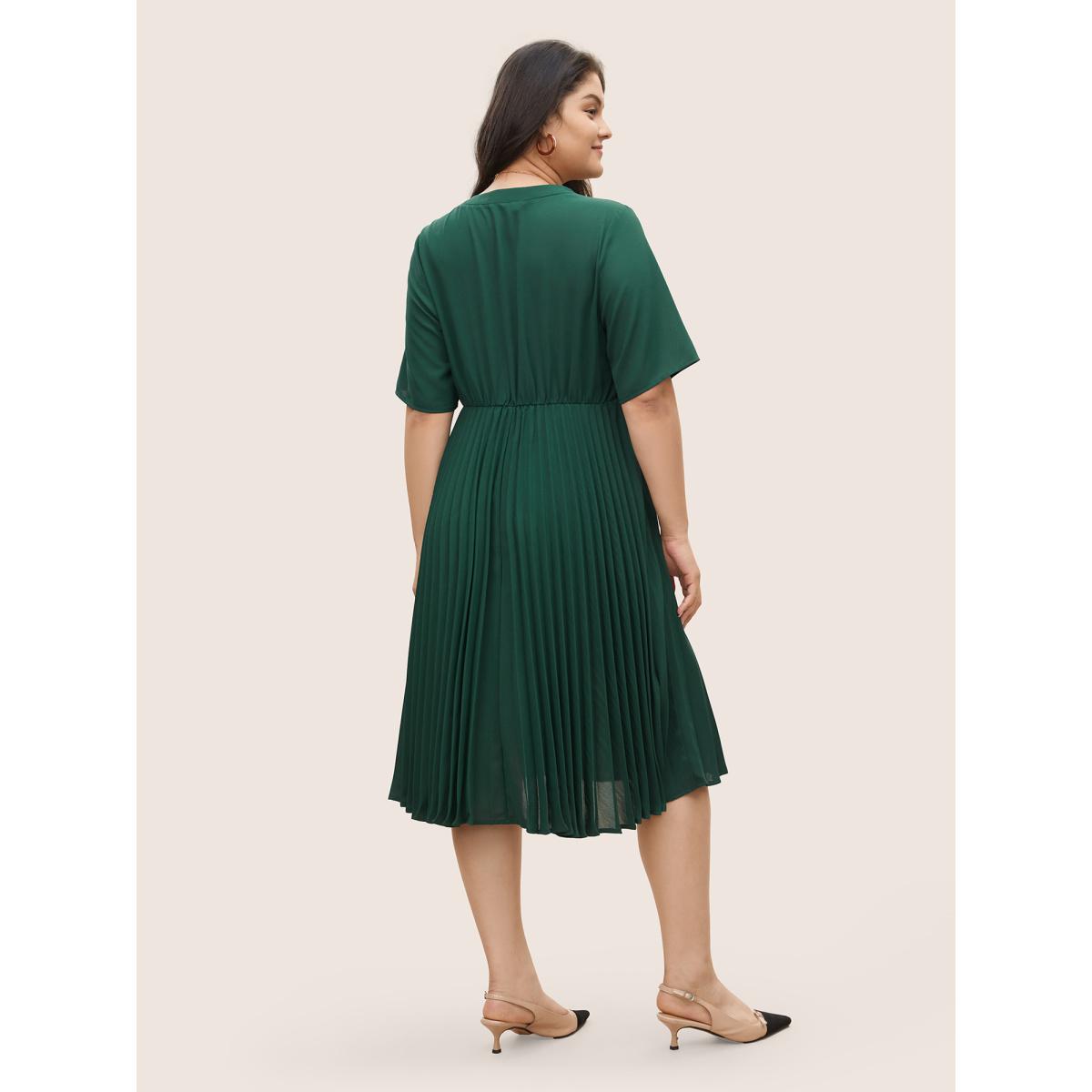 Plus Size Solid Button Detail Notched Pleated Hem Dress DarkGreen Women At the Office Non Notched collar Short sleeve Curvy Midi Dress BloomChic 12/L Product Image