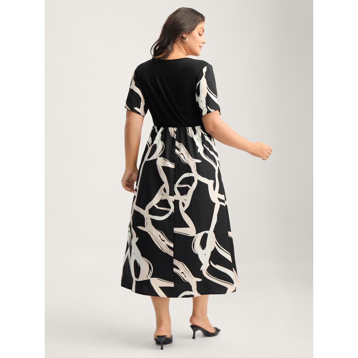 Plus Size Geometric Print Color Contrast Stretchy Midi Dress BlackFlower Women Petal edge Round Neck Short sleeve Curvy BloomChic 26/4X Product Image