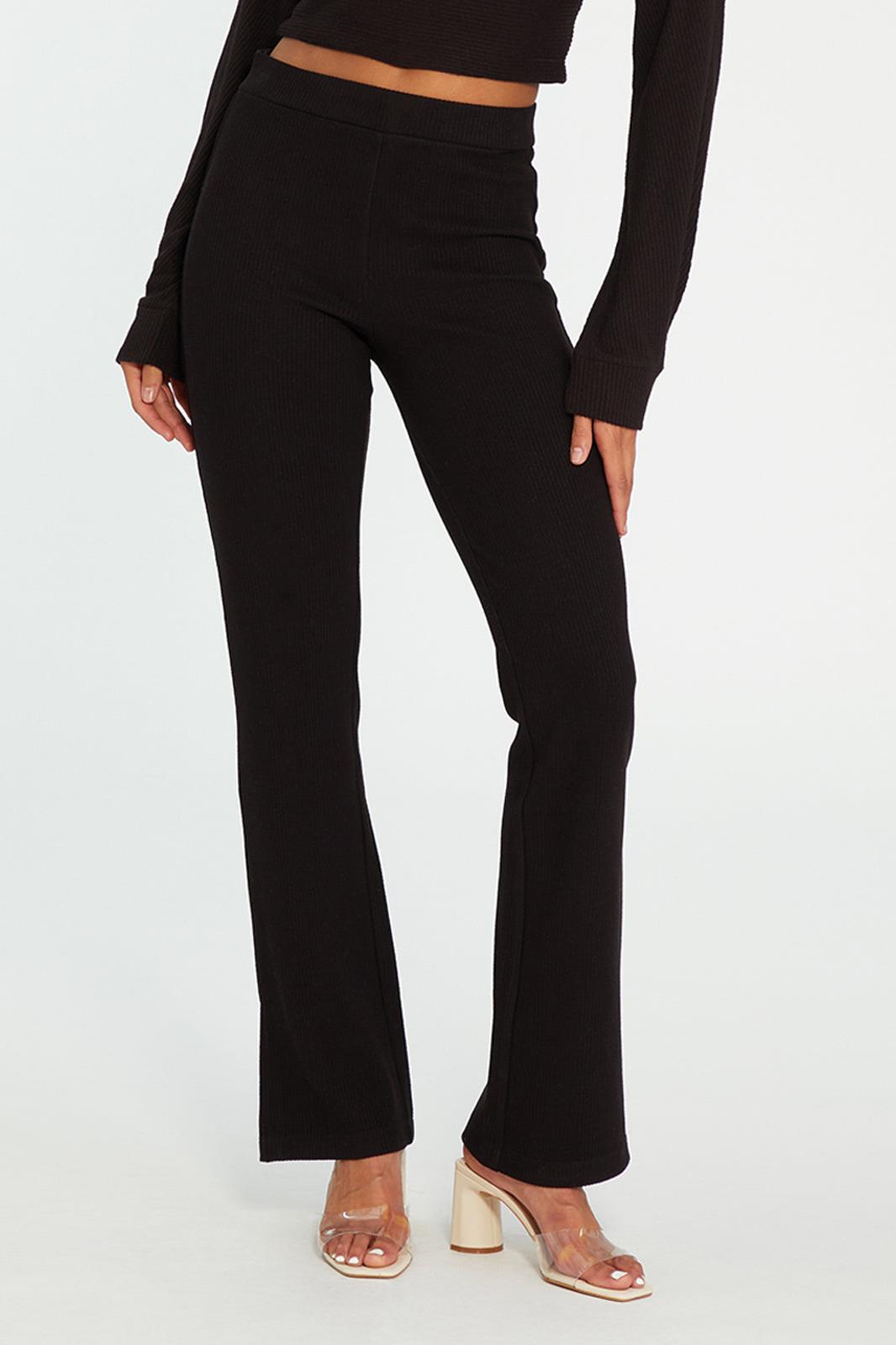 The Kicker Legging - Black Product Image