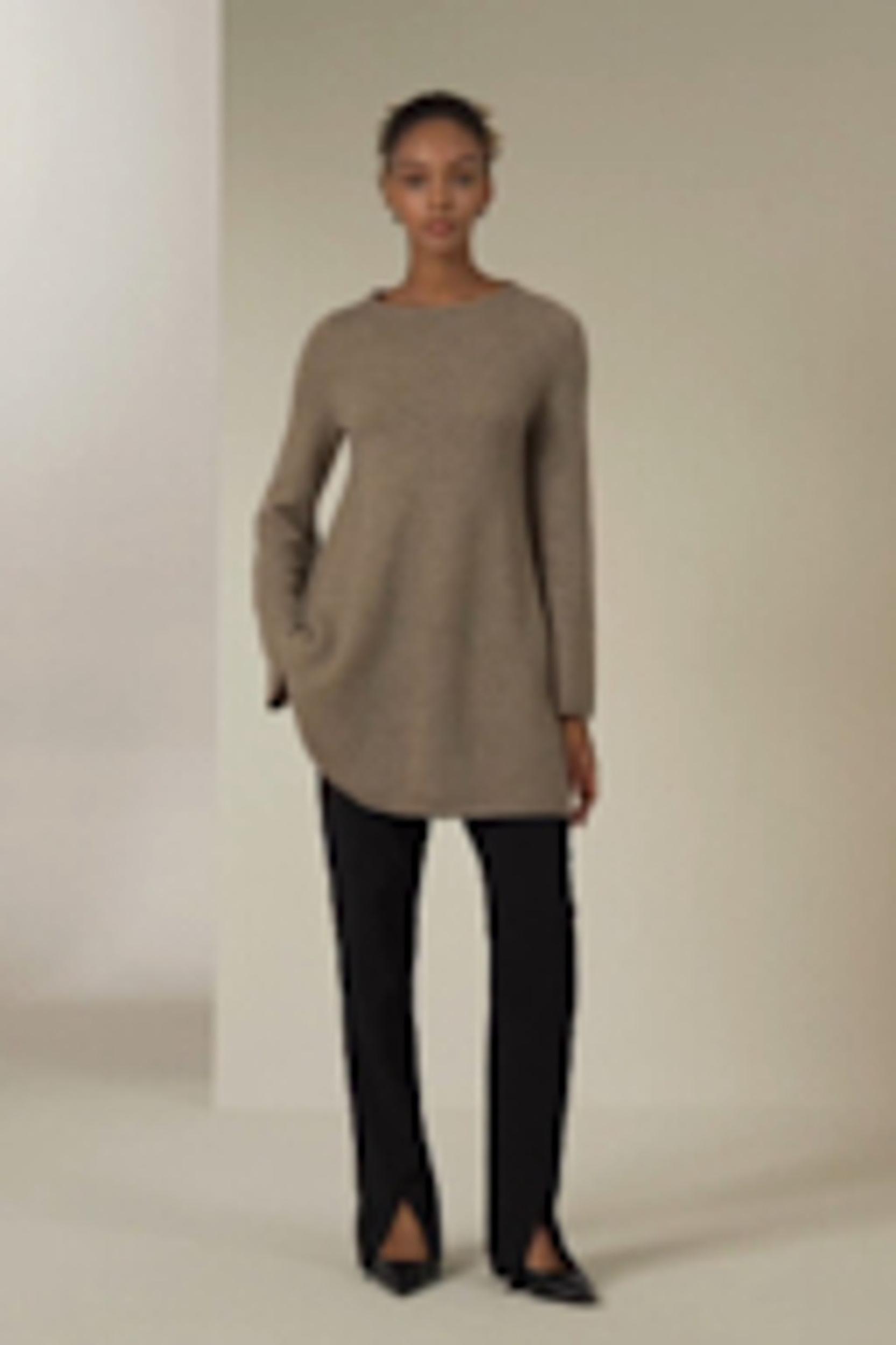 LILYSILK Long Cashmere Jumper Womens - Black Premium Cashmere - Comfortable A-Line Jumpers M Product Image