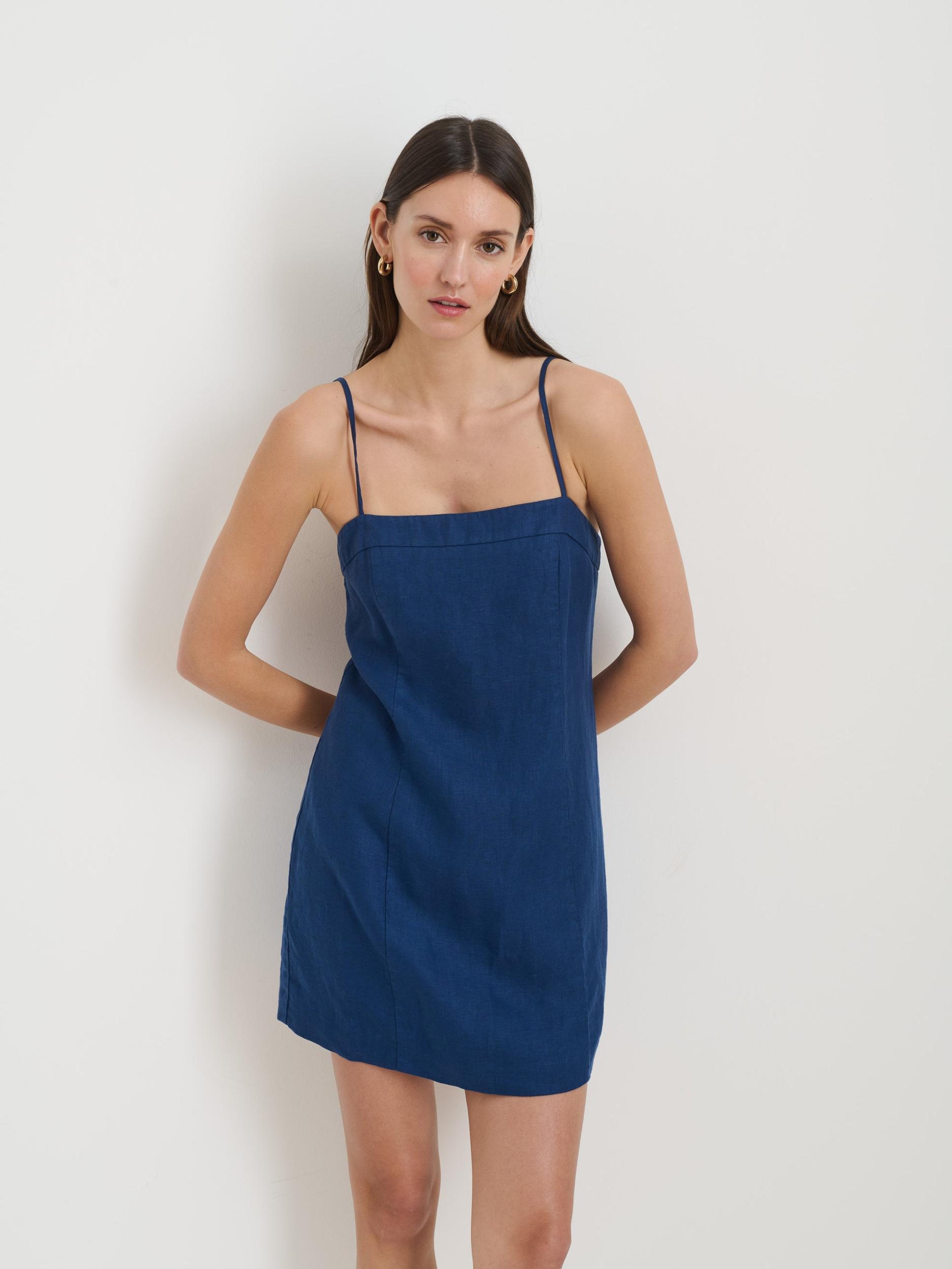 Chloe Dress In Linen Product Image