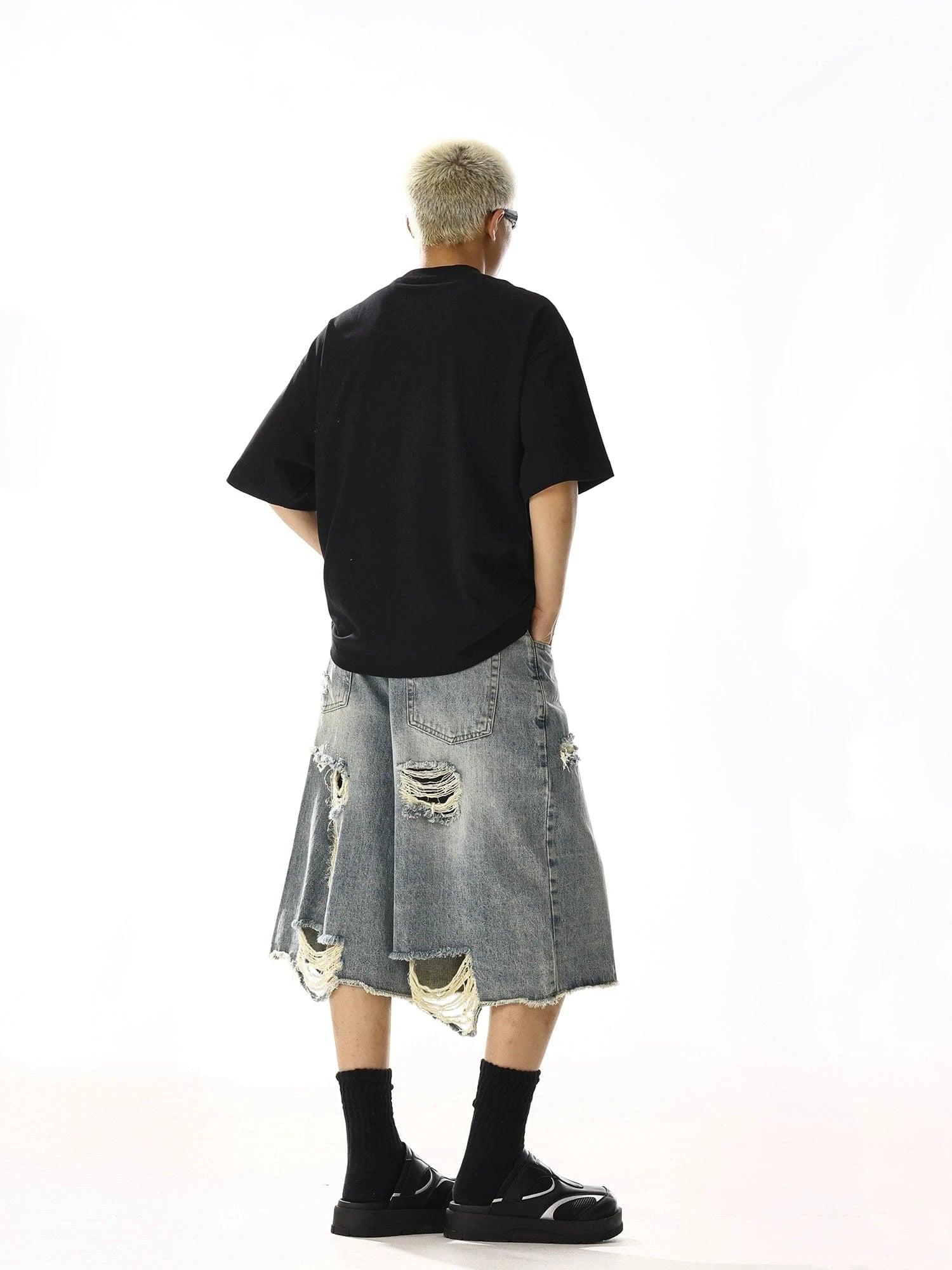 RT No. 13040 BLUE DISTRESSED DENIM SHORTS Product Image