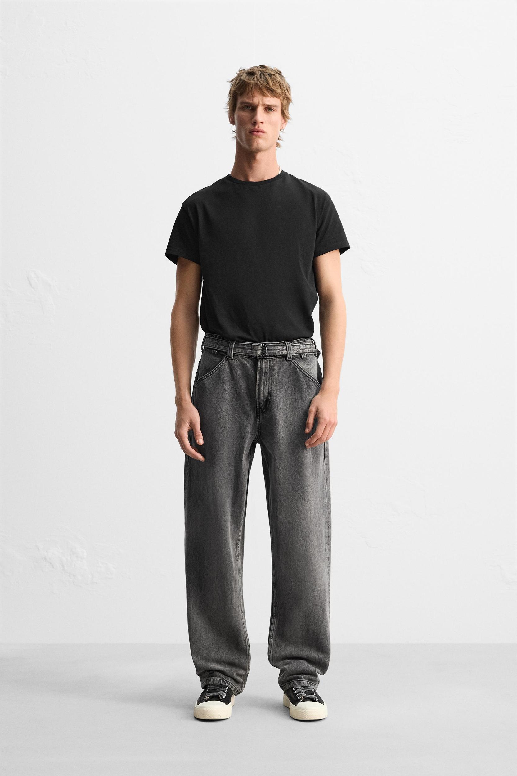 BELTED RELAXED FIT JEANS Product Image