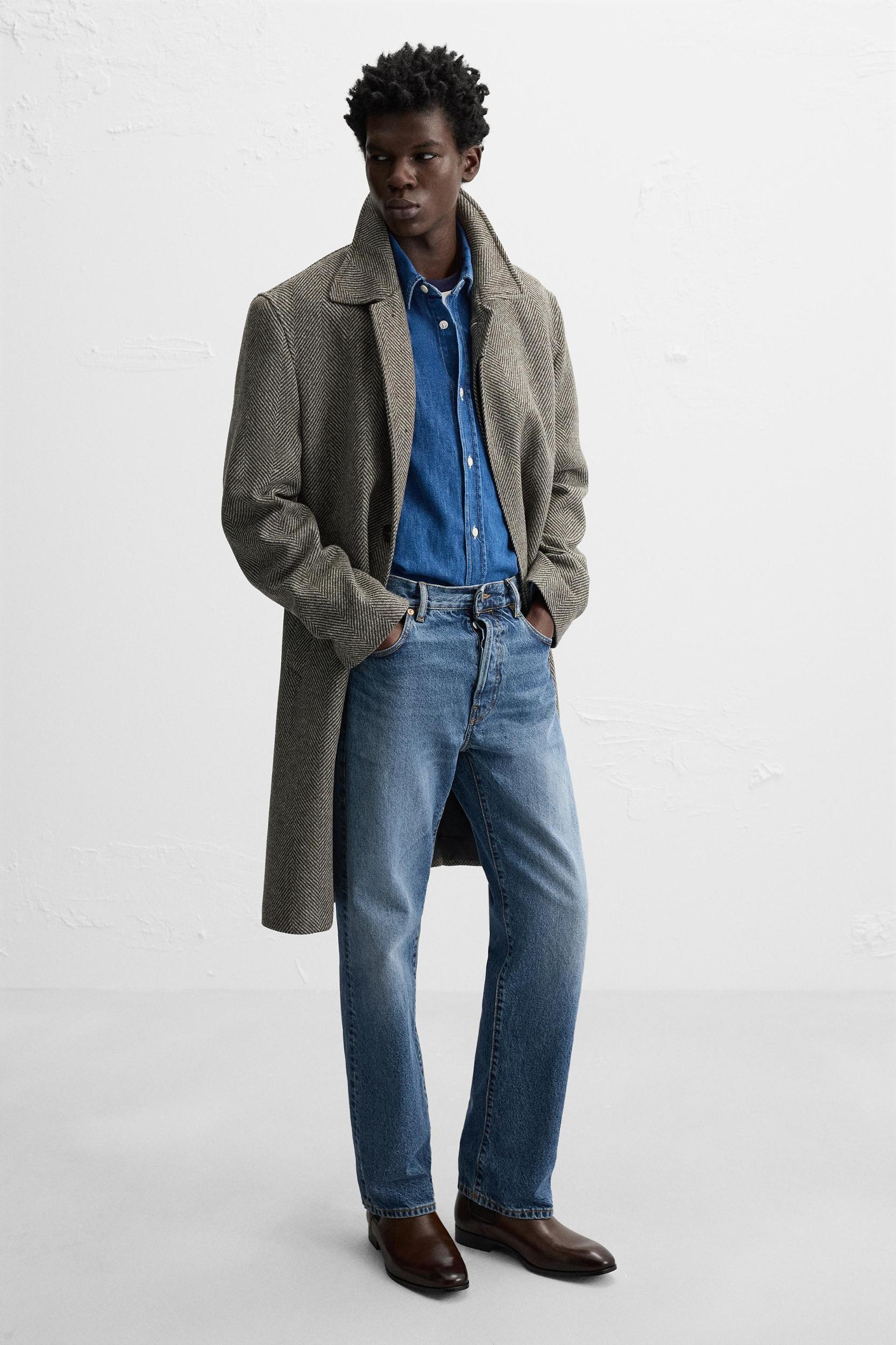 POINTED TOE CHELSEA BOOTS Product Image