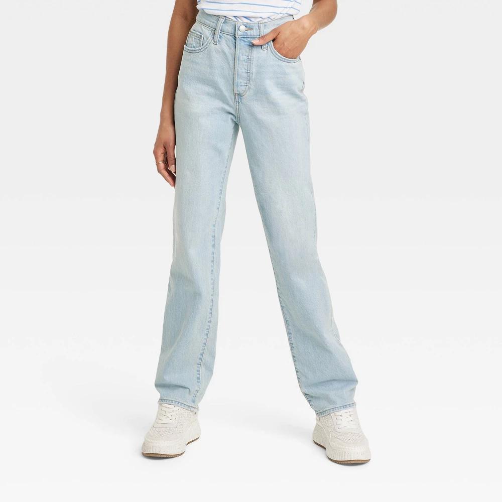 Women's High-Rise 90's Straight Jeans - Universal Thread™ Vintage Light Wash 00 Product Image
