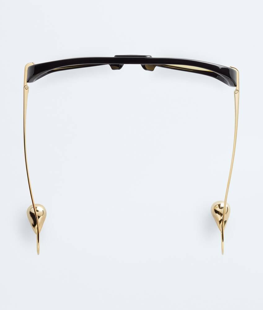 Drop Aviator Sunglasses in Black/yellow Product Image