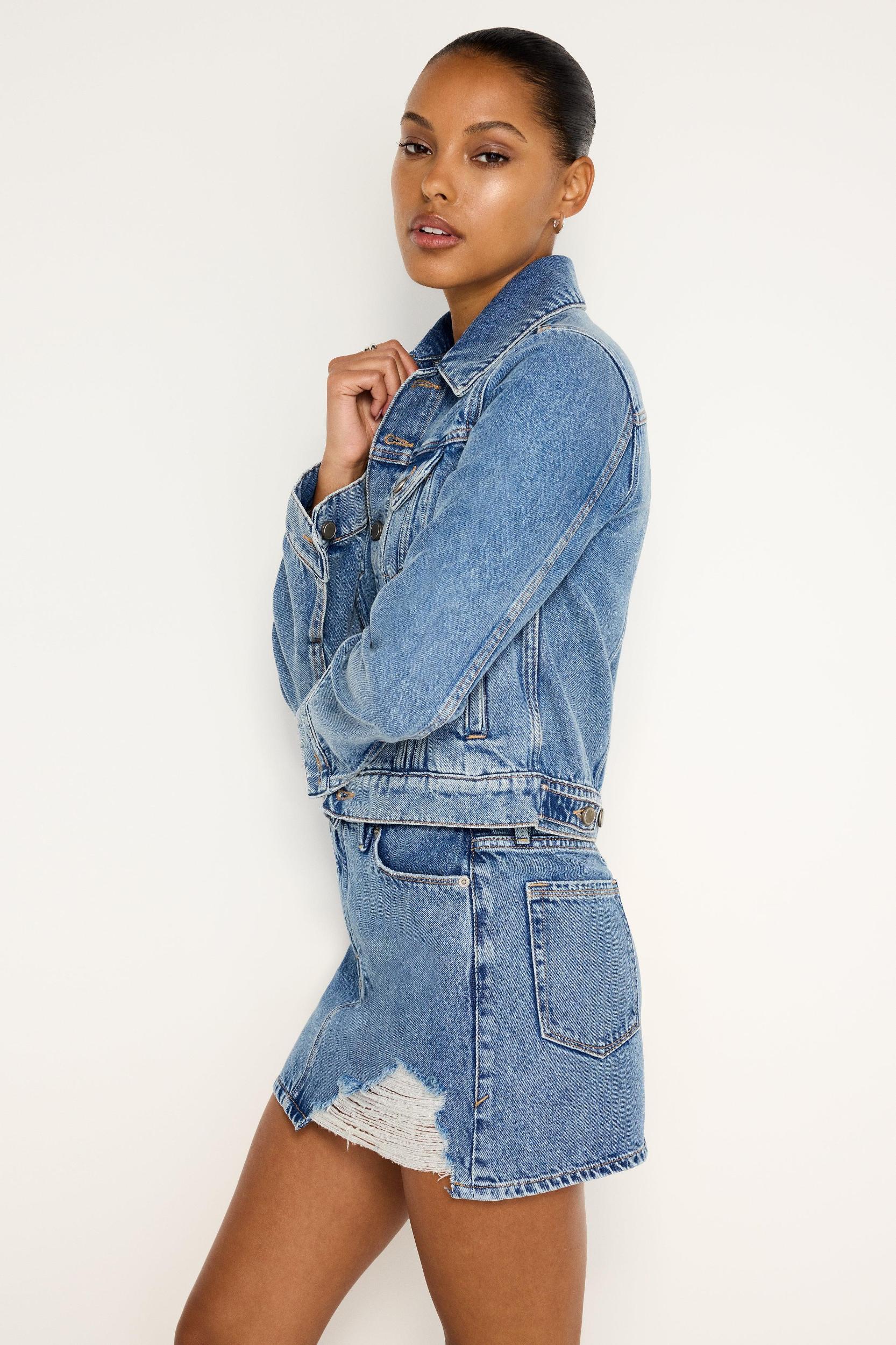 CROPPED TRUCKER JACKET | INDIGO682 Product Image