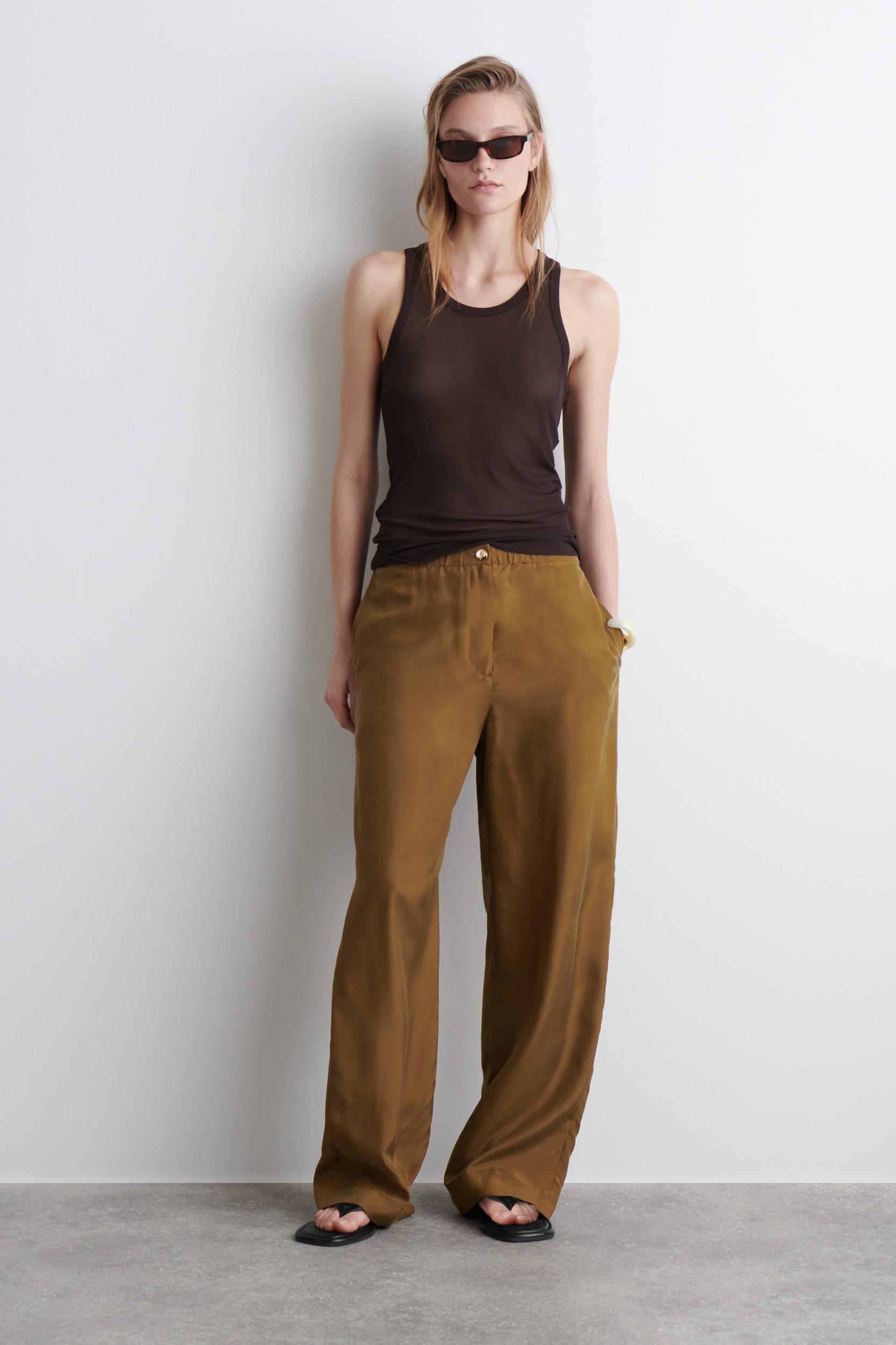 RIBBED SILK TANK TOP Product Image