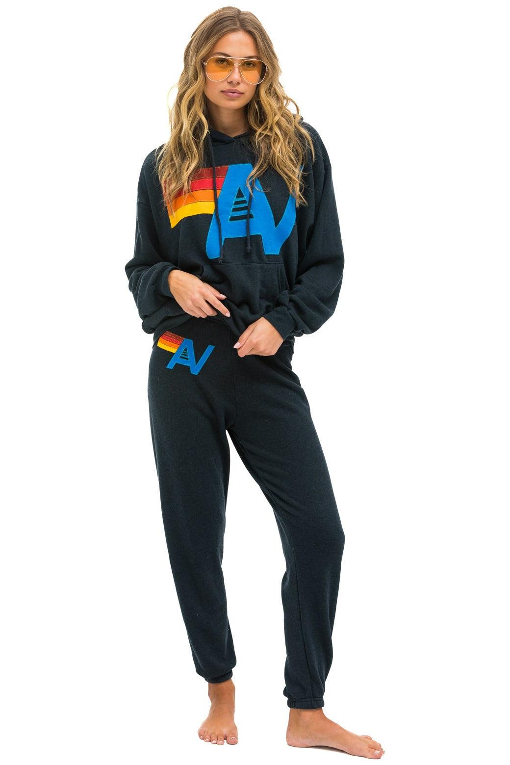 LOGO STITCH SWEATPANTS - CHARCOAL Female Product Image