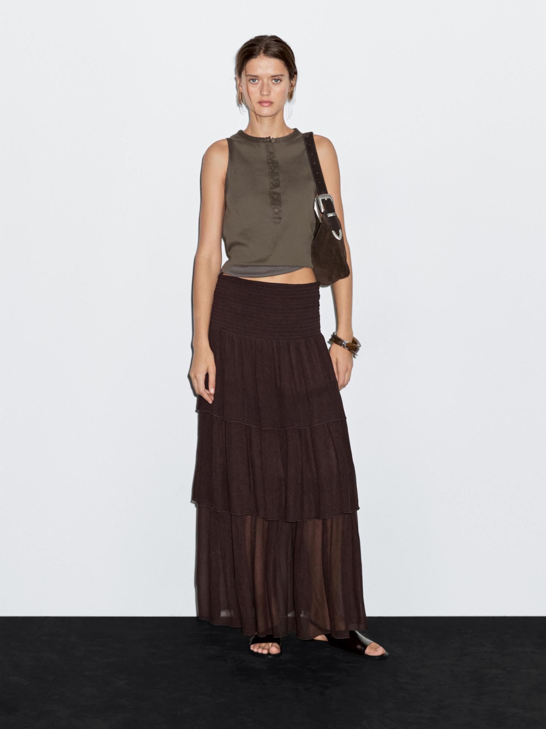 Top with contrast trim detail Product Image