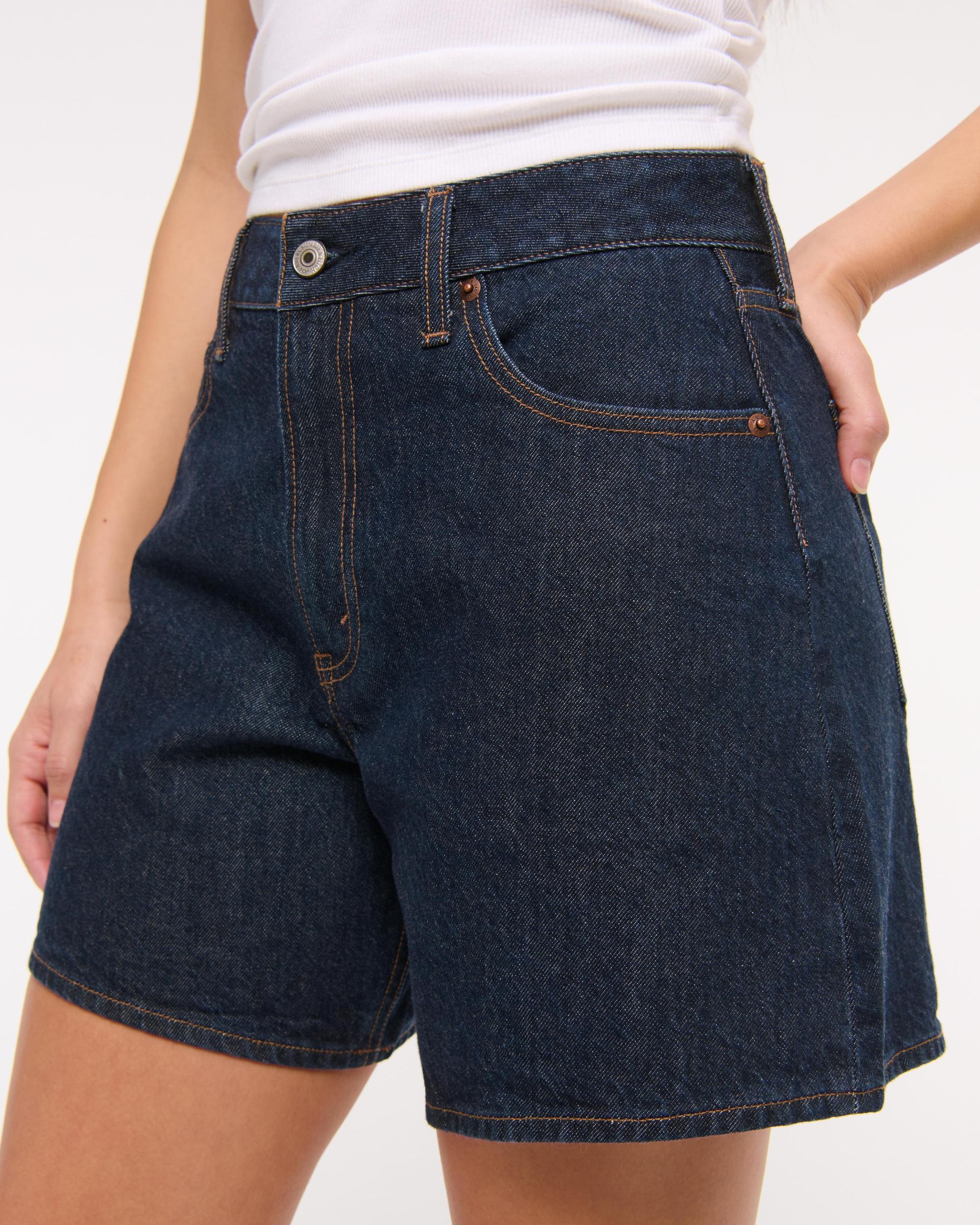 Curve Love High Rise Loose Short Product Image