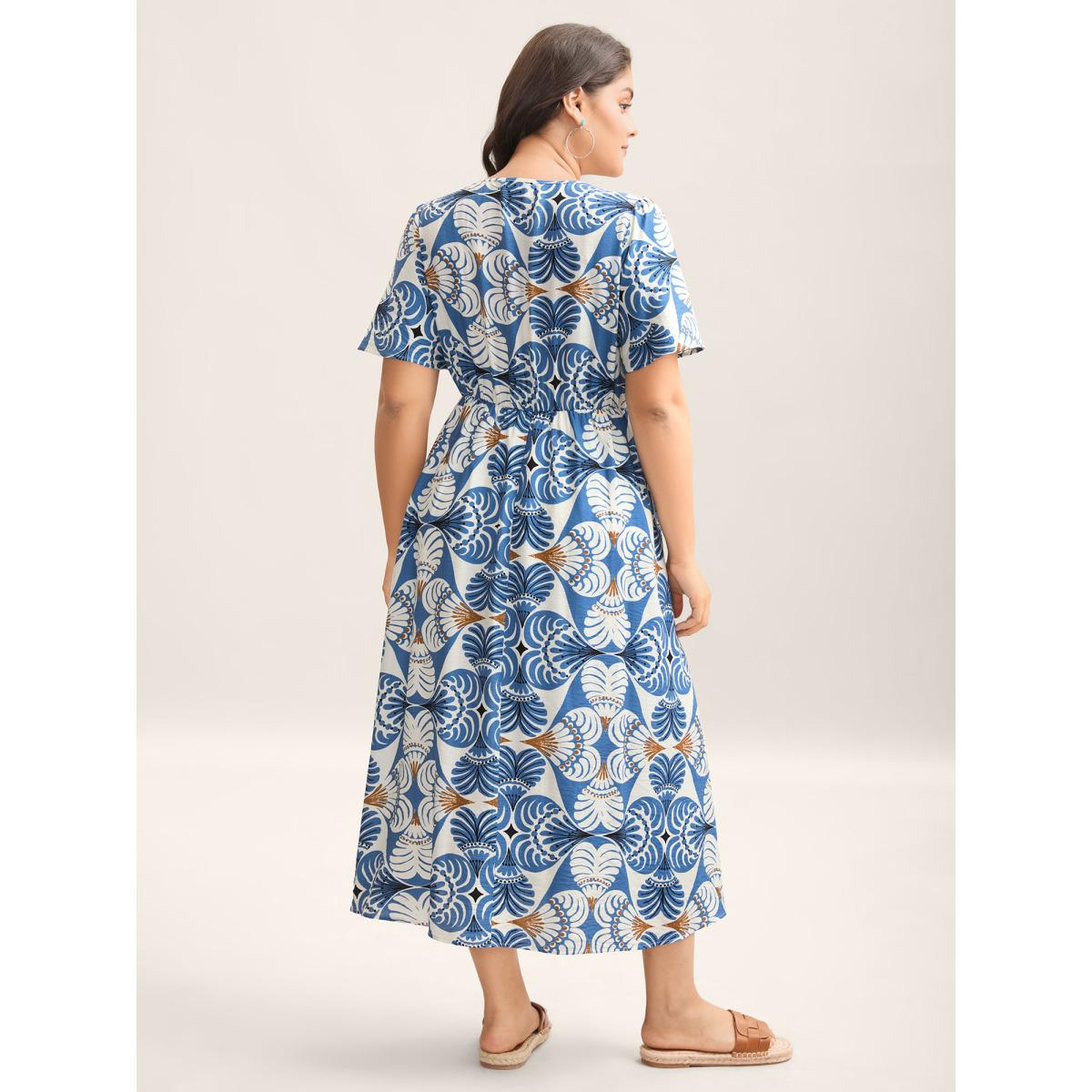 Plus Size Shell Print Lace Detail Flowy Maxi Dress Cerulean Women Boho V-neck Short sleeve Curvy BloomChic 10/M Product Image