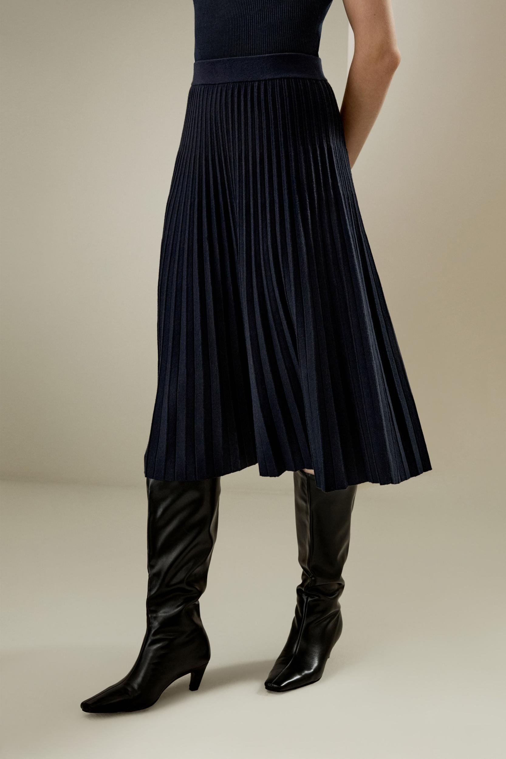 Pleated A-line Merino Wool Skirt Product Image