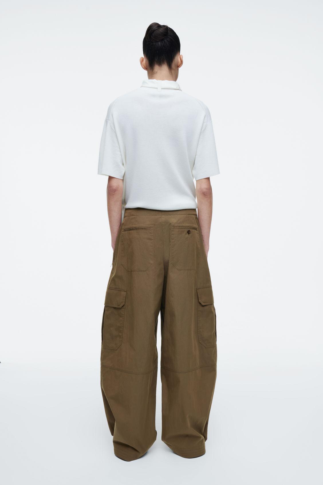 UTILITY BARREL-LEG PANTS Product Image