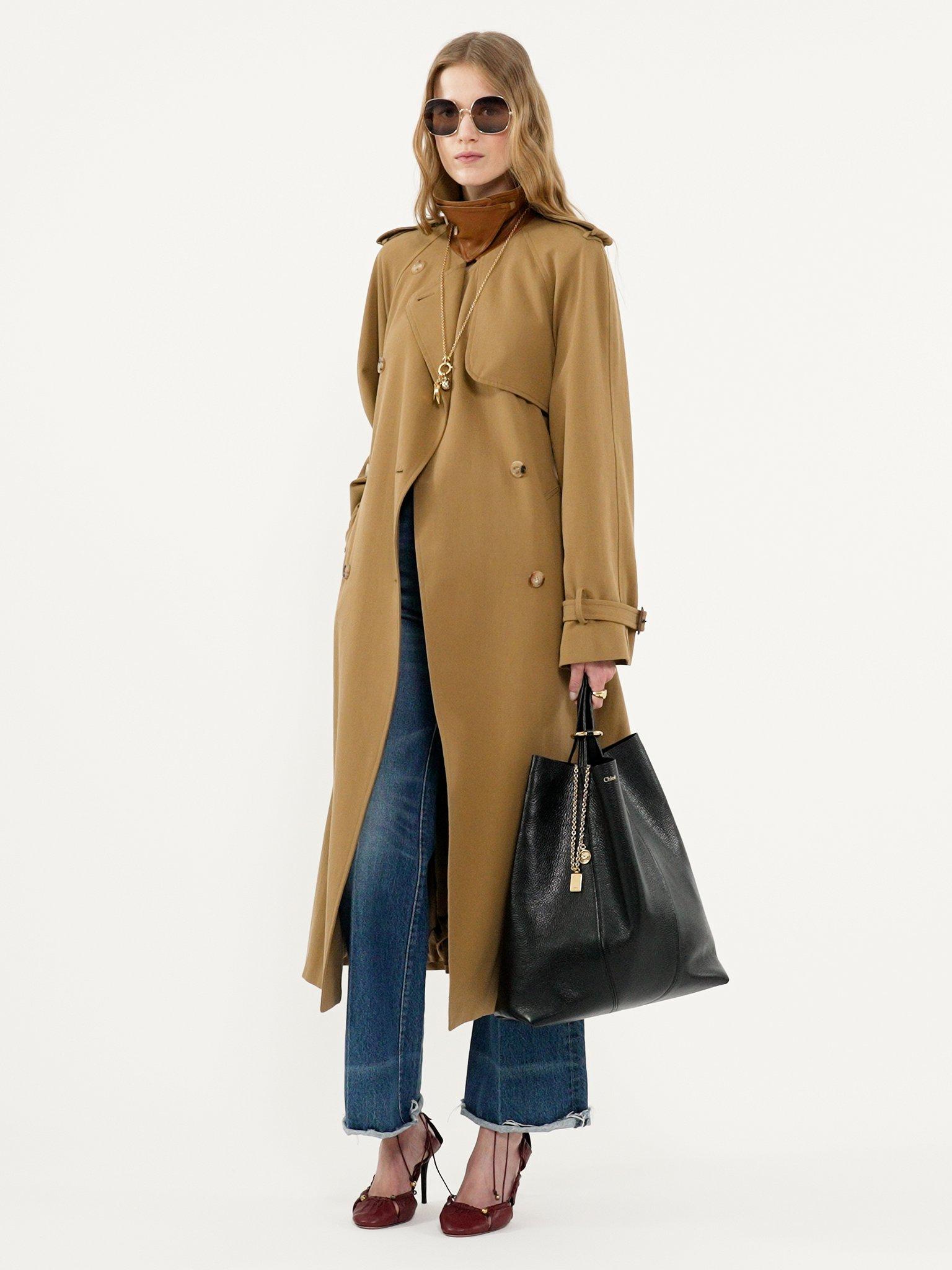 Large Chloé Spin tote bag in grained leather Product Image