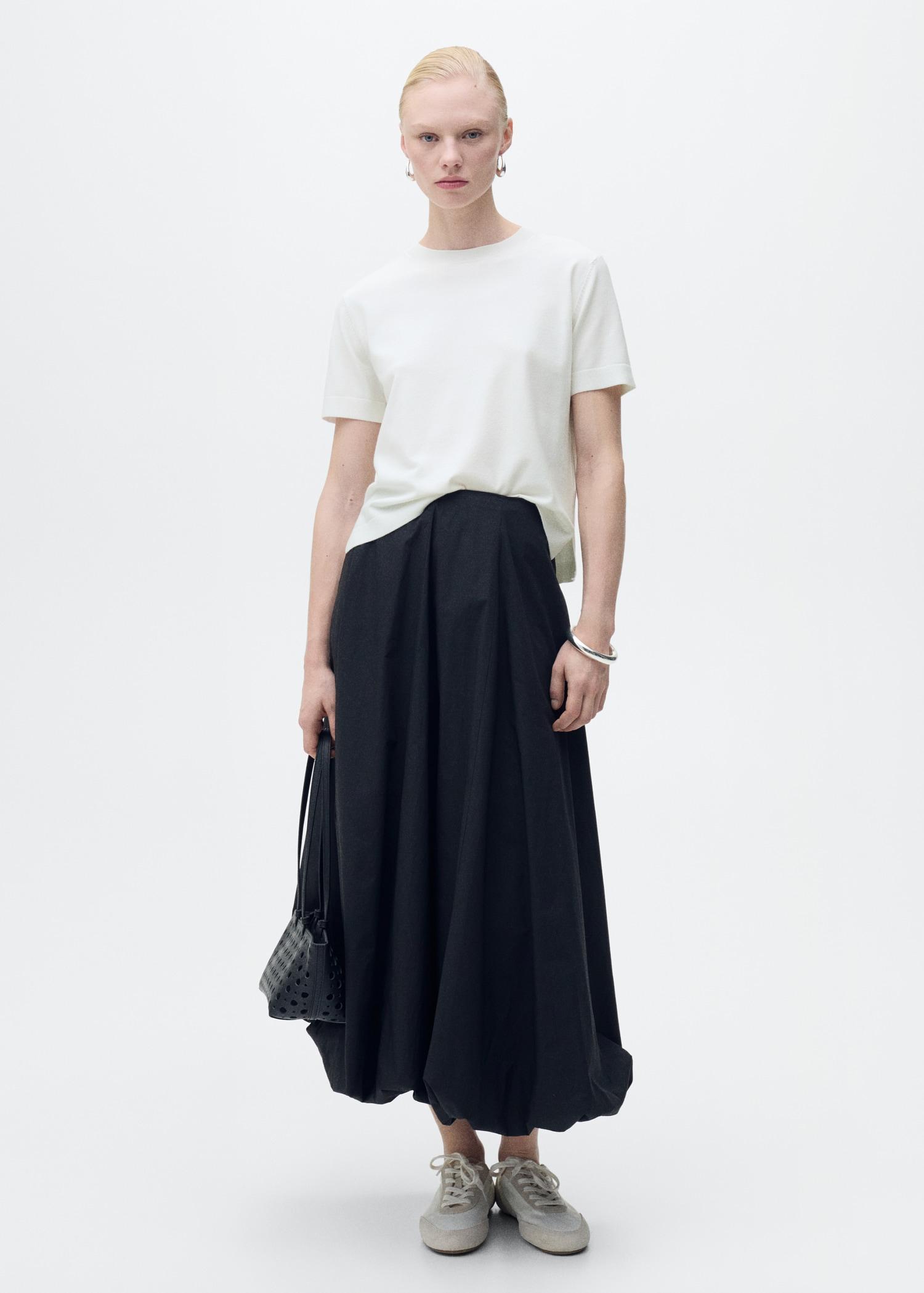 Short-sleeved fine-knit sweater - Women | MANGO USA Product Image