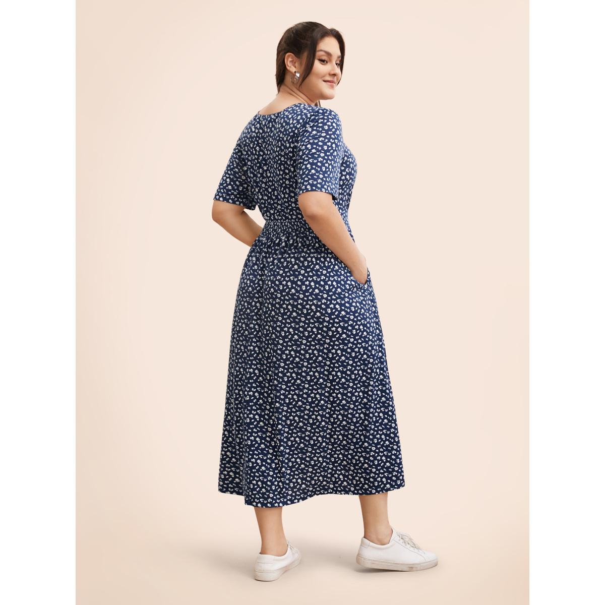 Plus Size Ditsy Floral V Neck Shirred Dress Navy Women Casual Shirred Overlap Collar Short sleeve Curvy BloomChic 26/4X Product Image