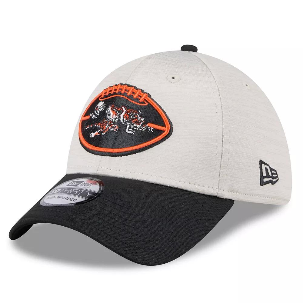 Men's New Era Stone/Black Cincinnati Bengals 2024 Sideline Historic 39THIRTY Flex Hat,  Product Image